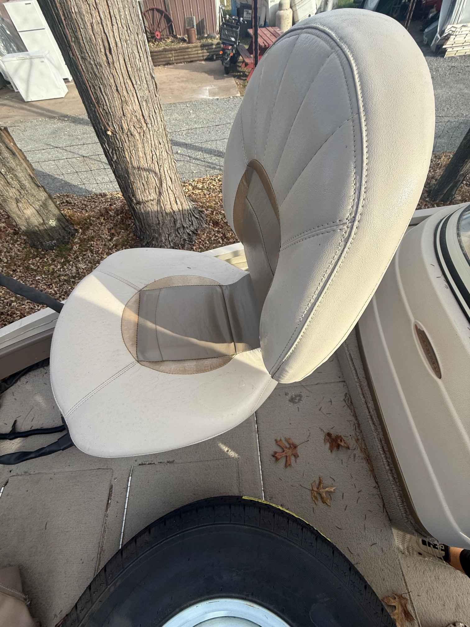 boat-carouselImage-image