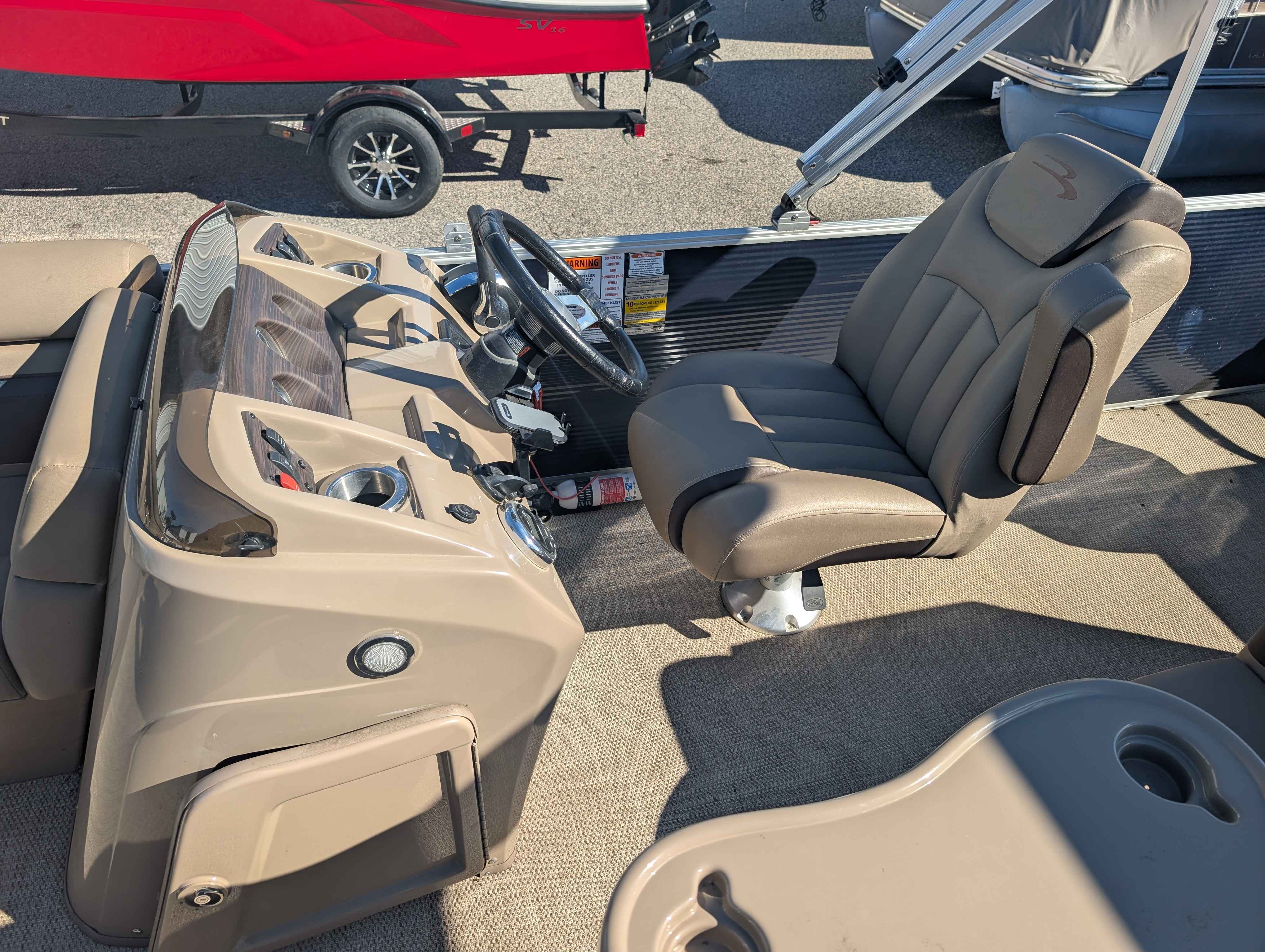 boat-carouselImage-image