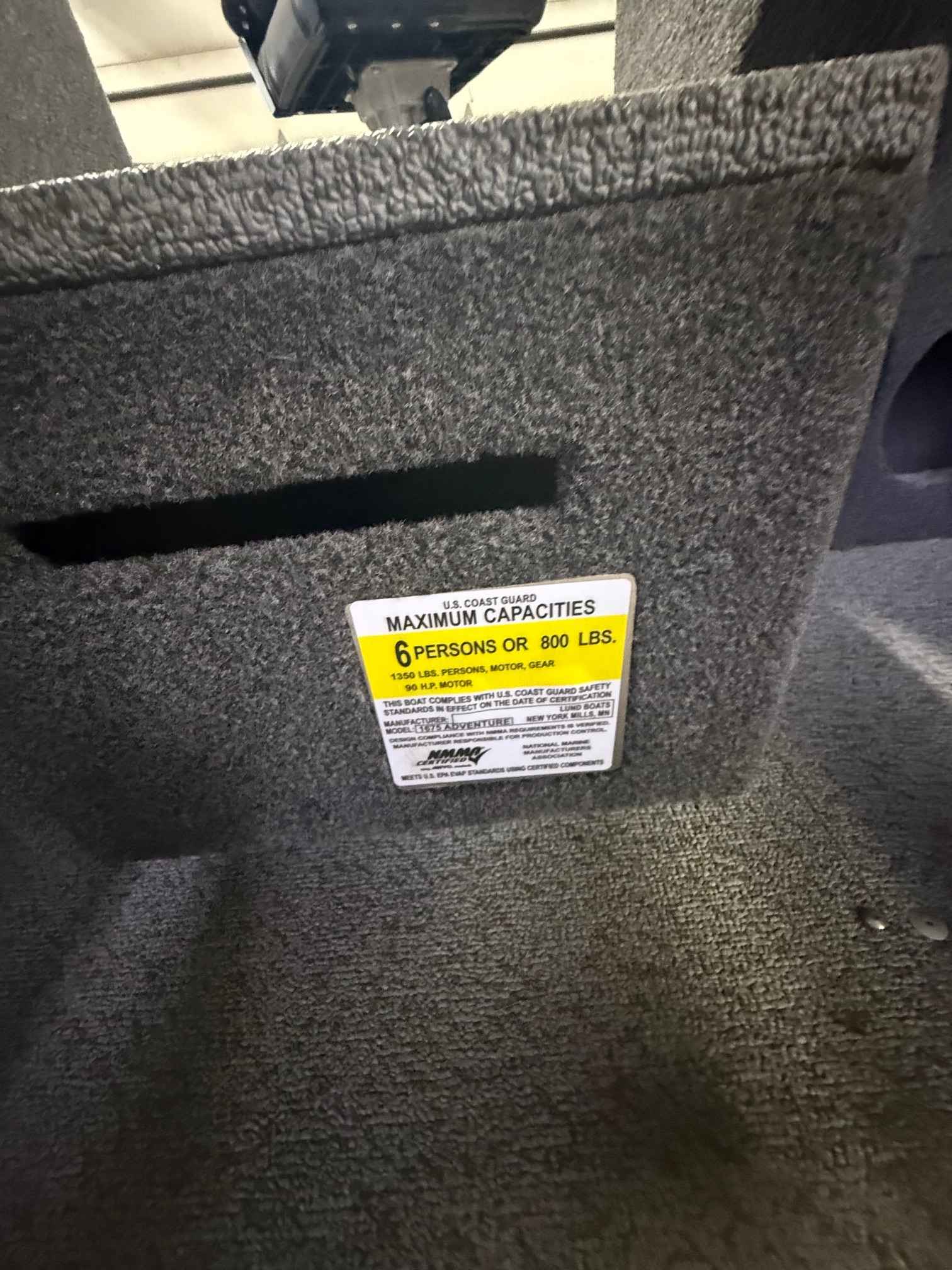 boat-carouselImage-image