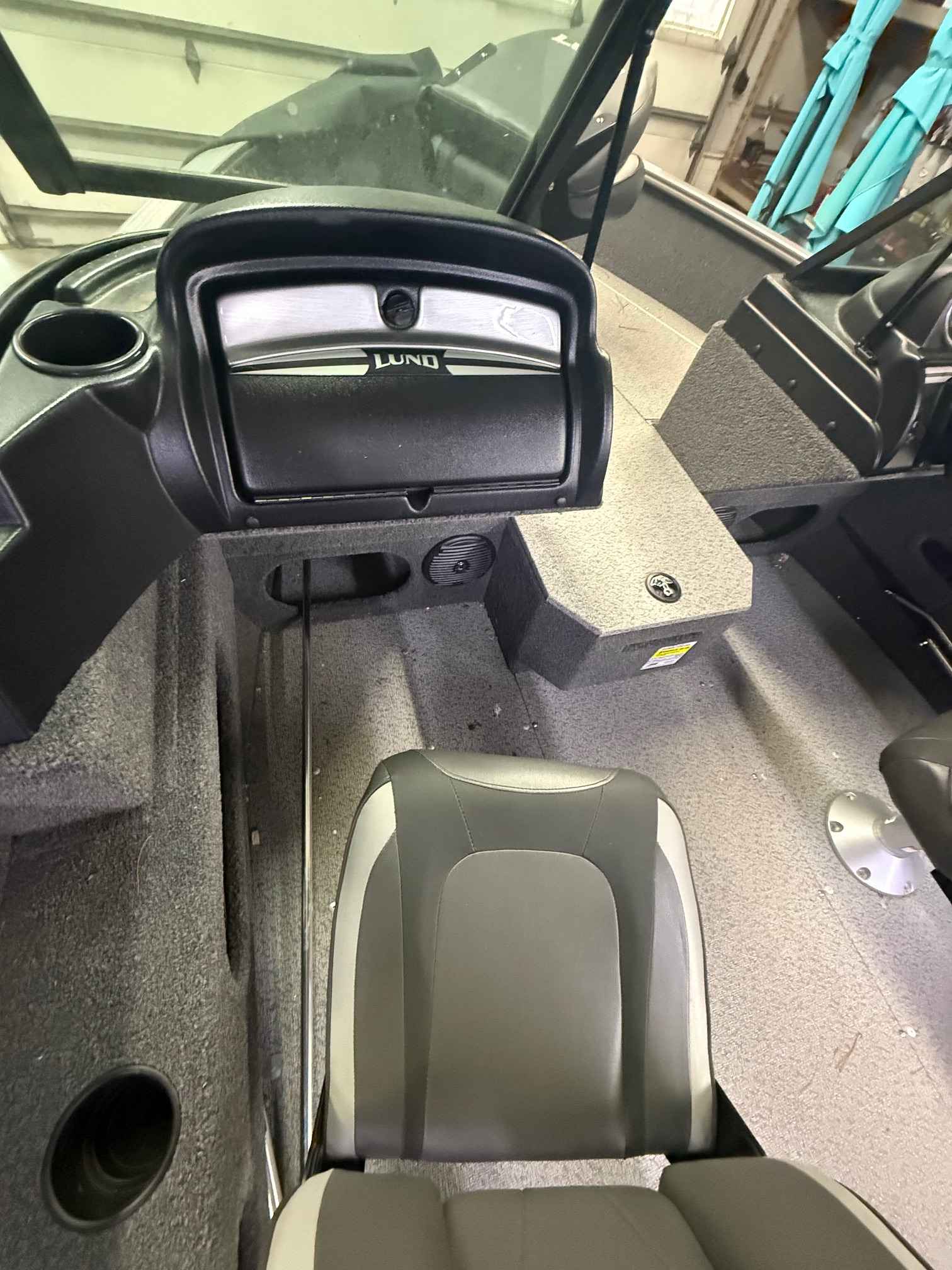 boat-carouselImage-image