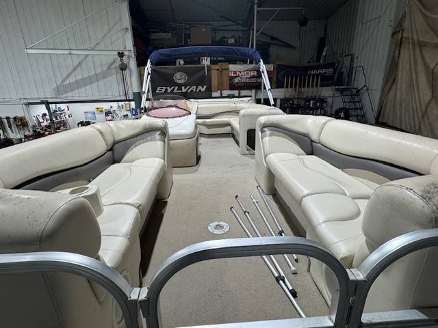 boat-carouselImage-image