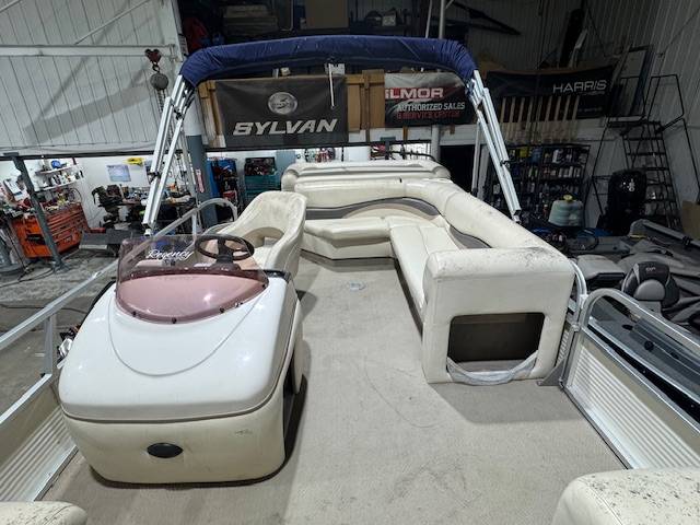 boat-carouselImage-image