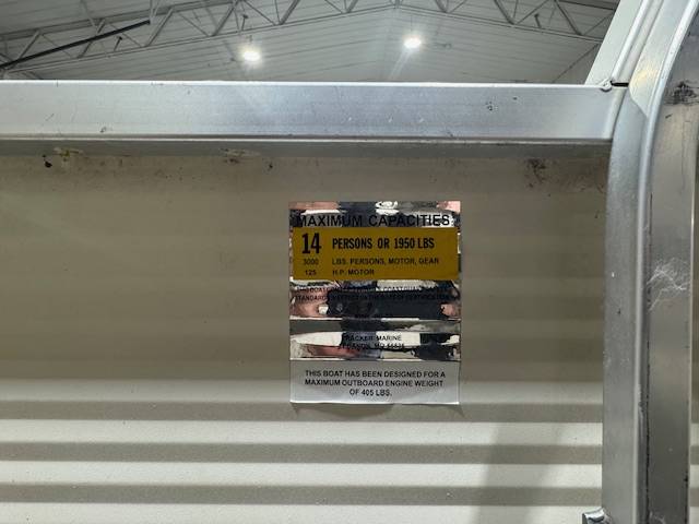 boat-carouselImage-image