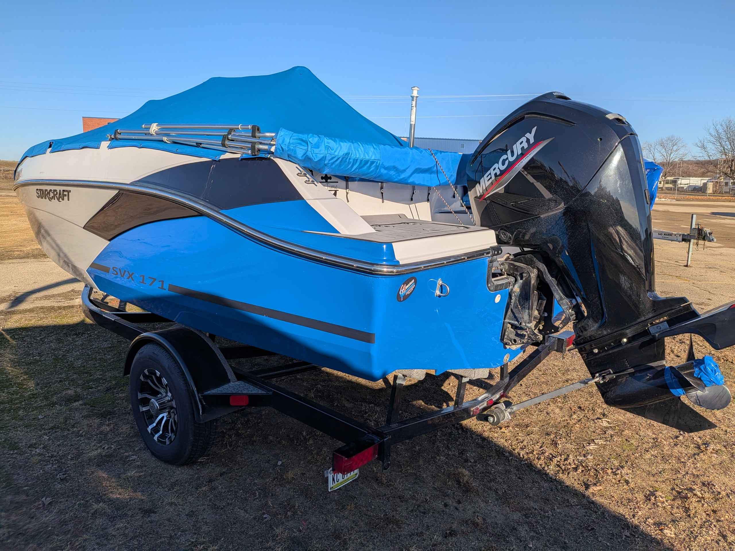 boat-carouselImage-image