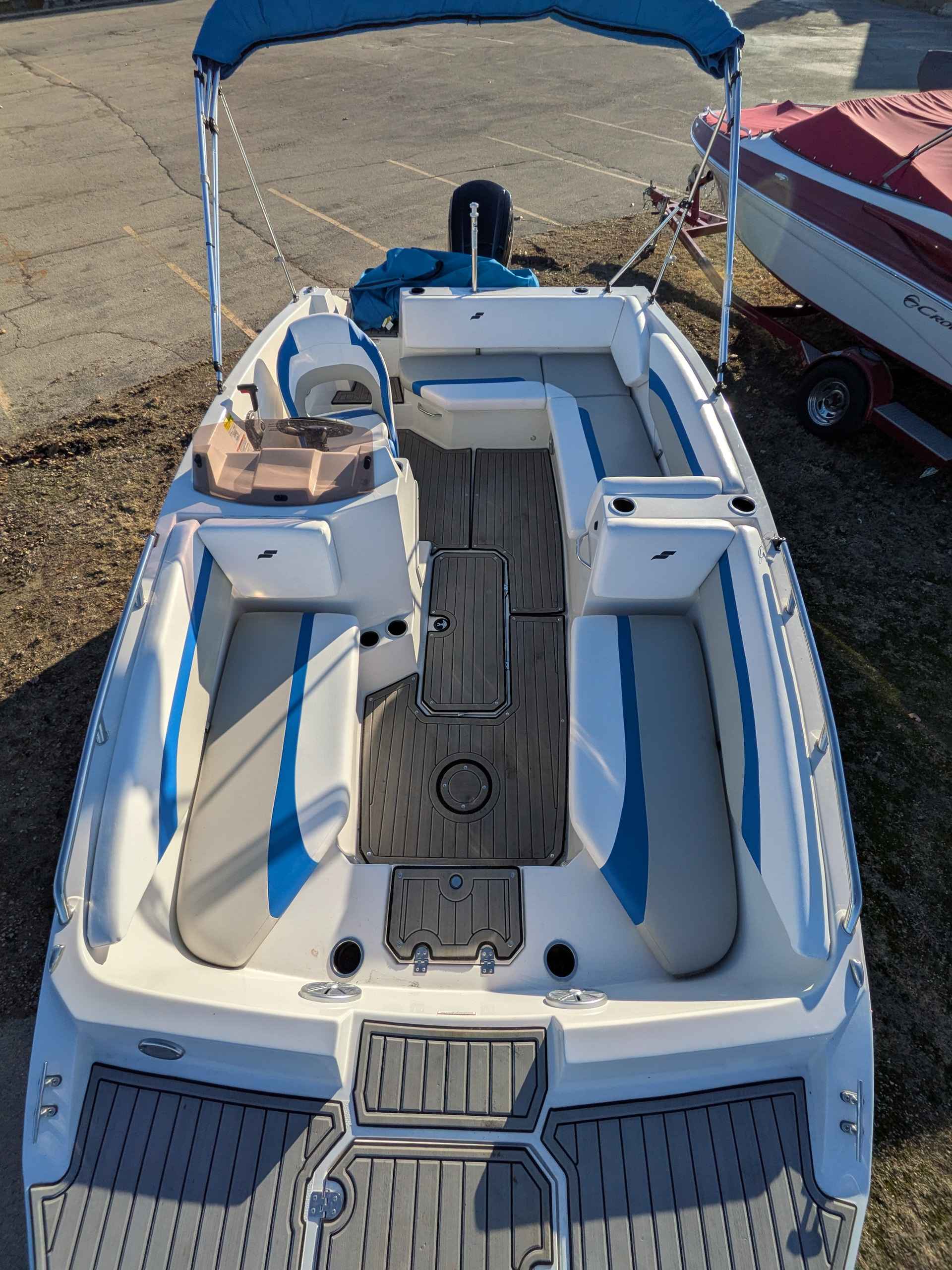 boat-carouselImage-image