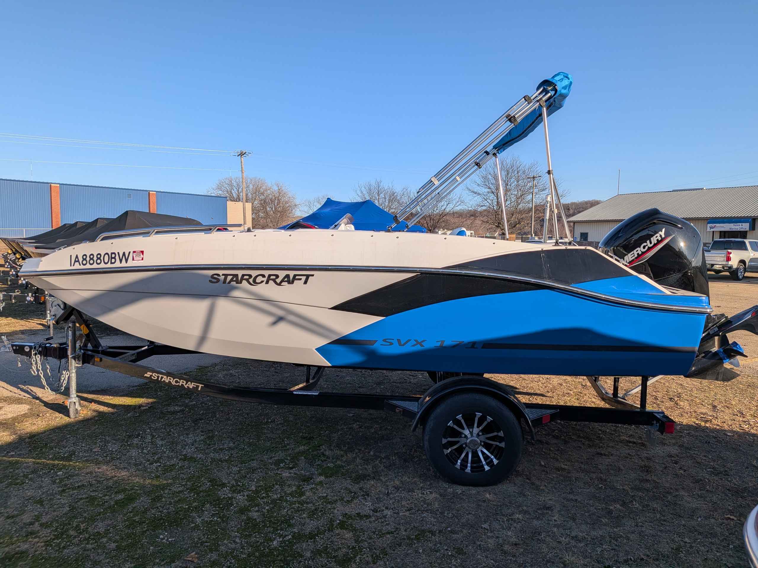 boat-carouselImage-image