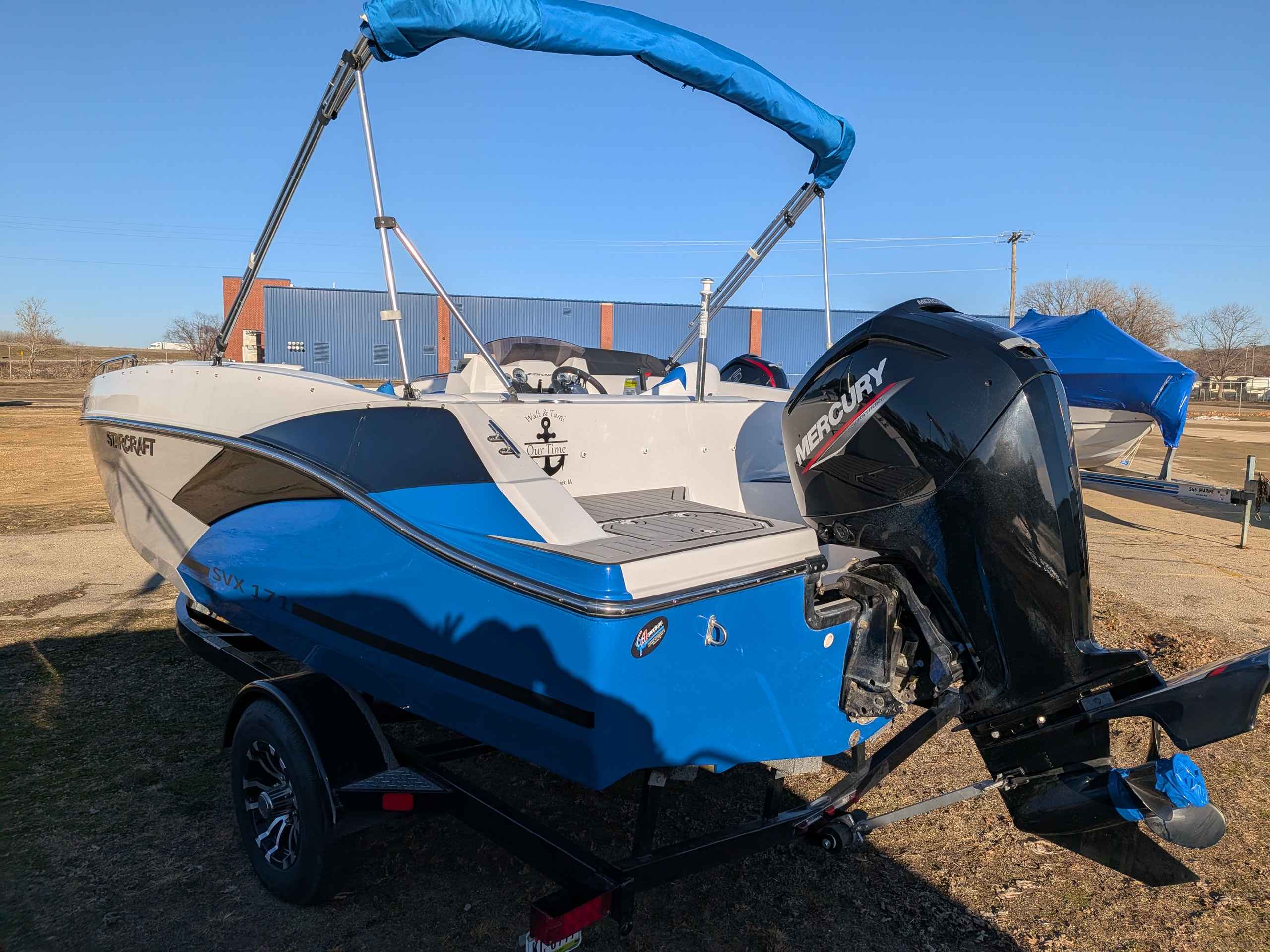 boat-carouselImage-image