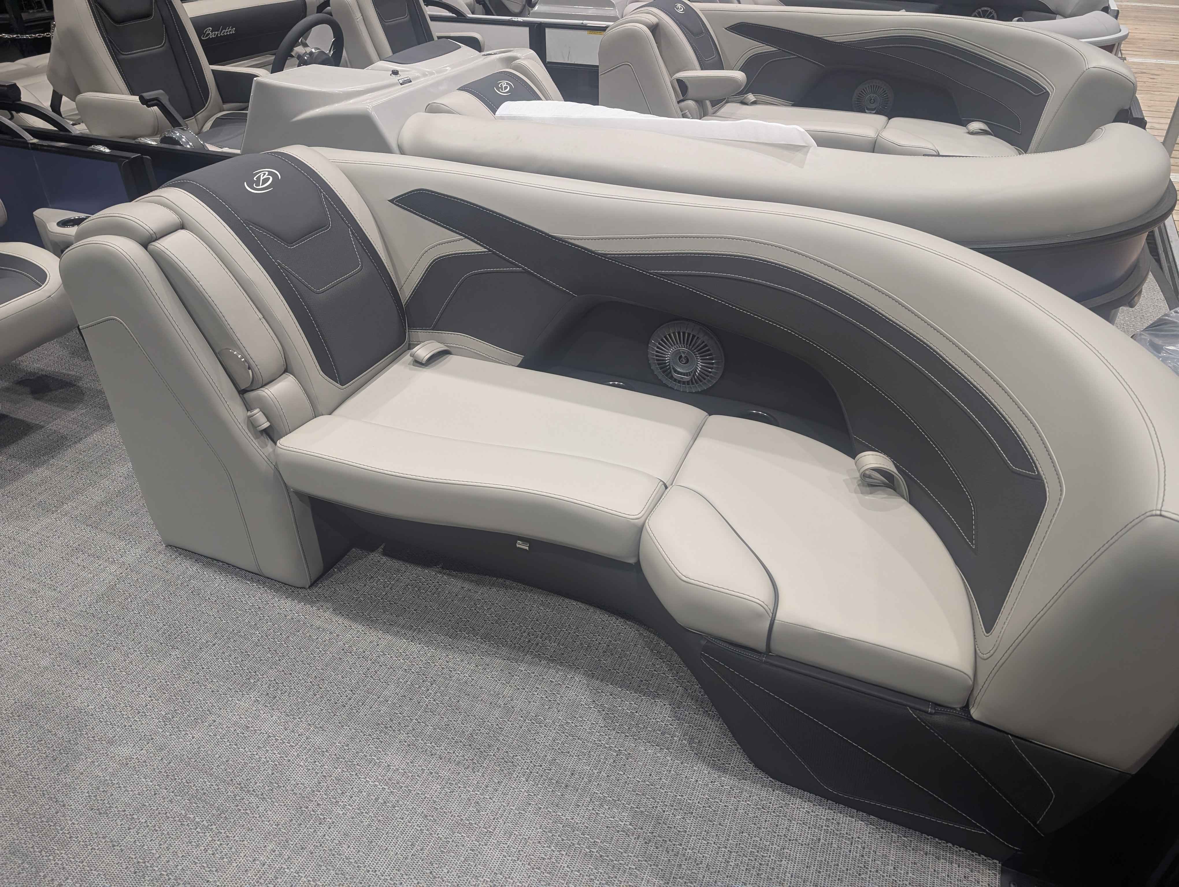 boat-carouselImage-image