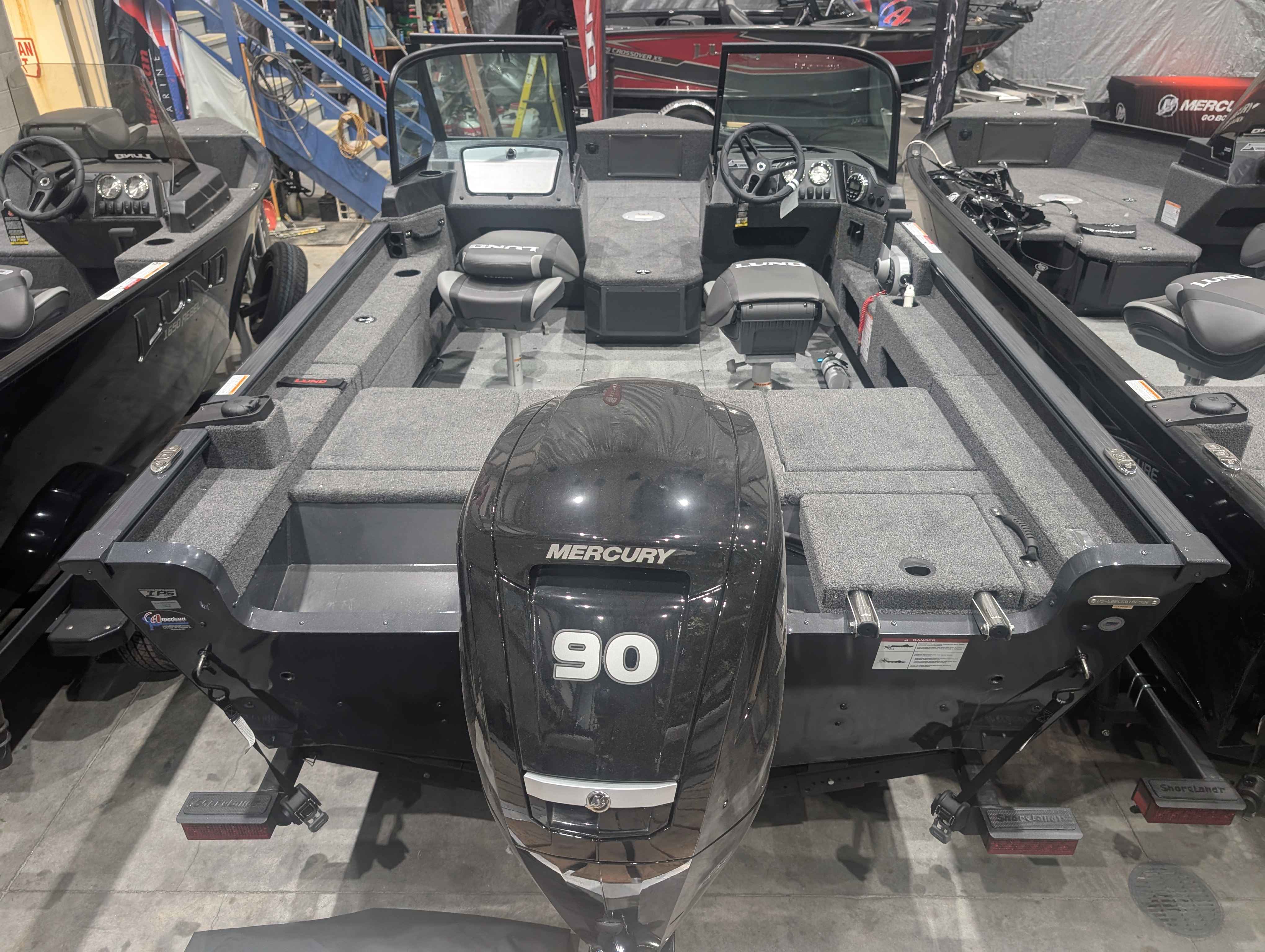 boat-carouselImage-image