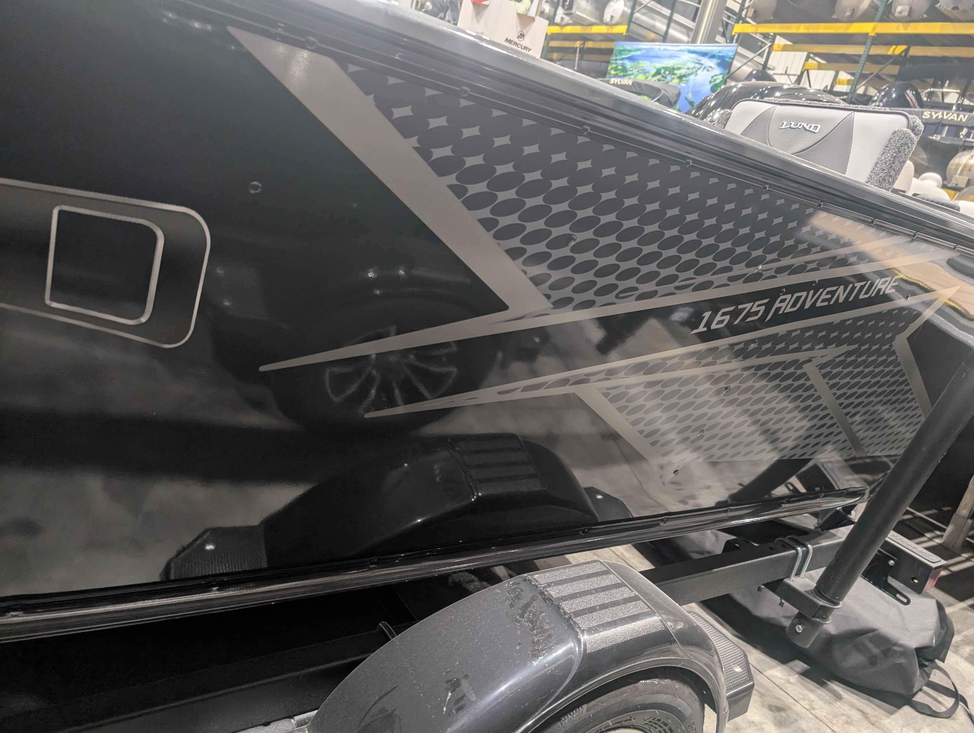 boat-carouselImage-image