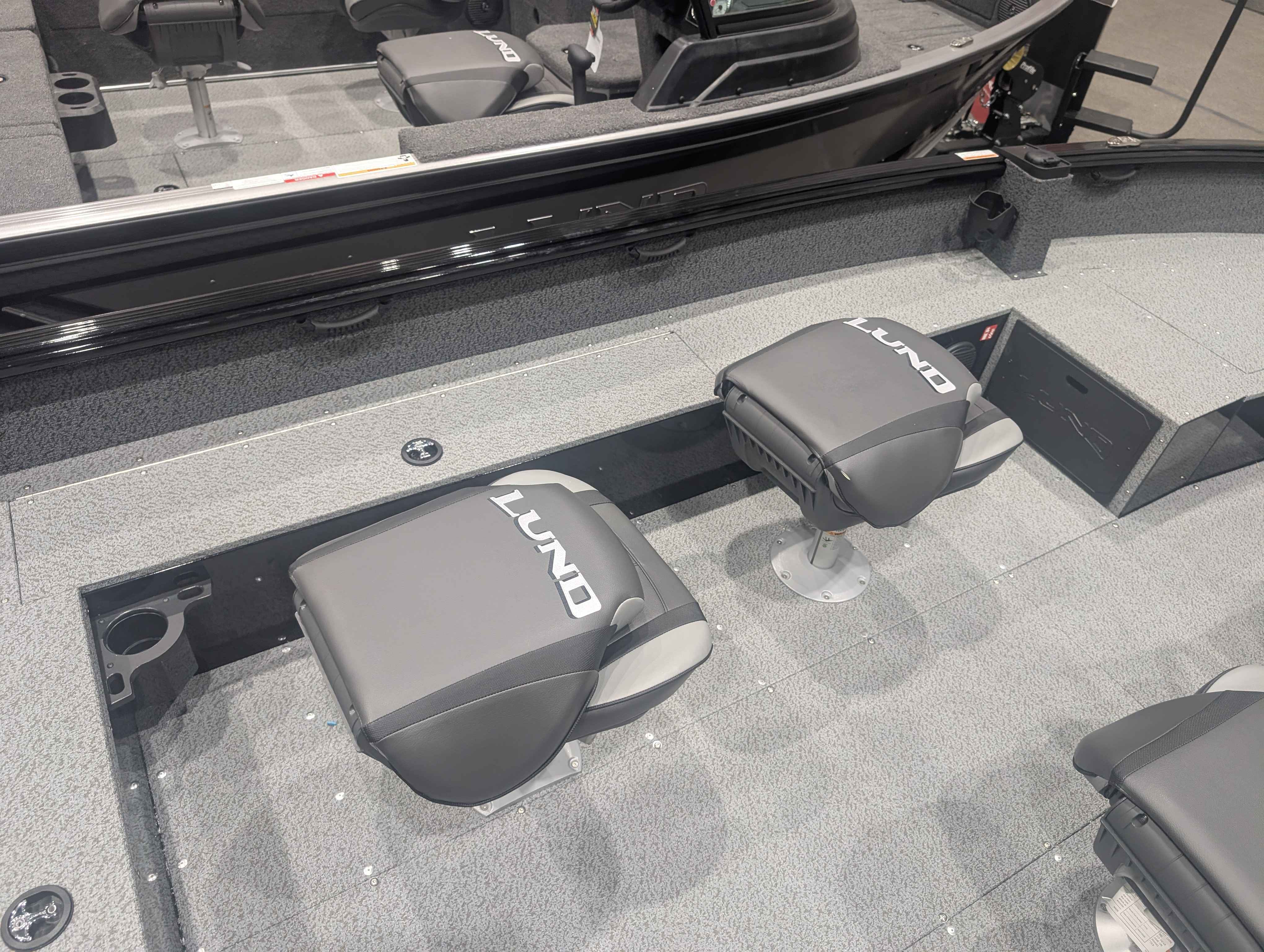 boat-carouselImage-image