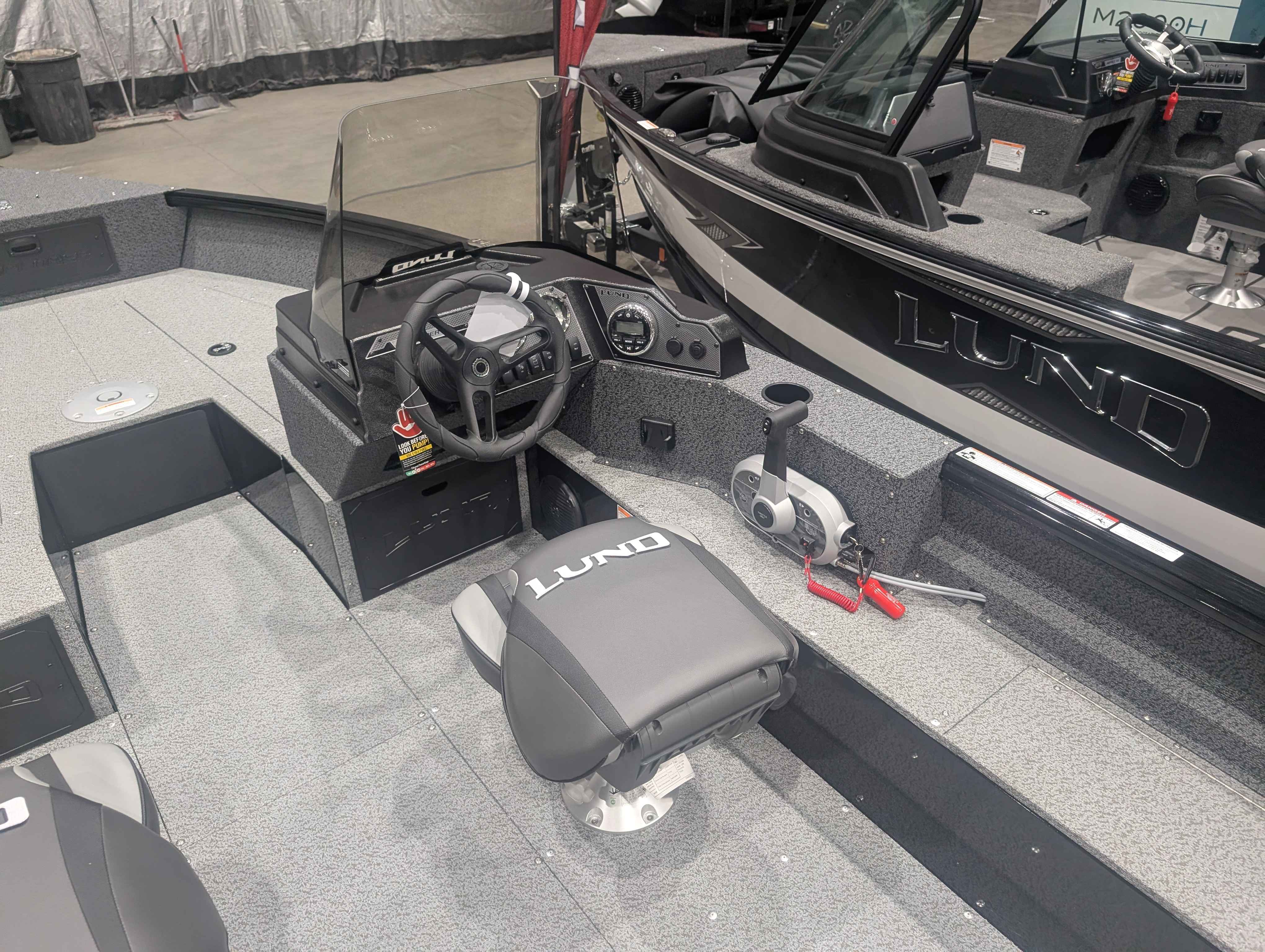 boat-carouselImage-image