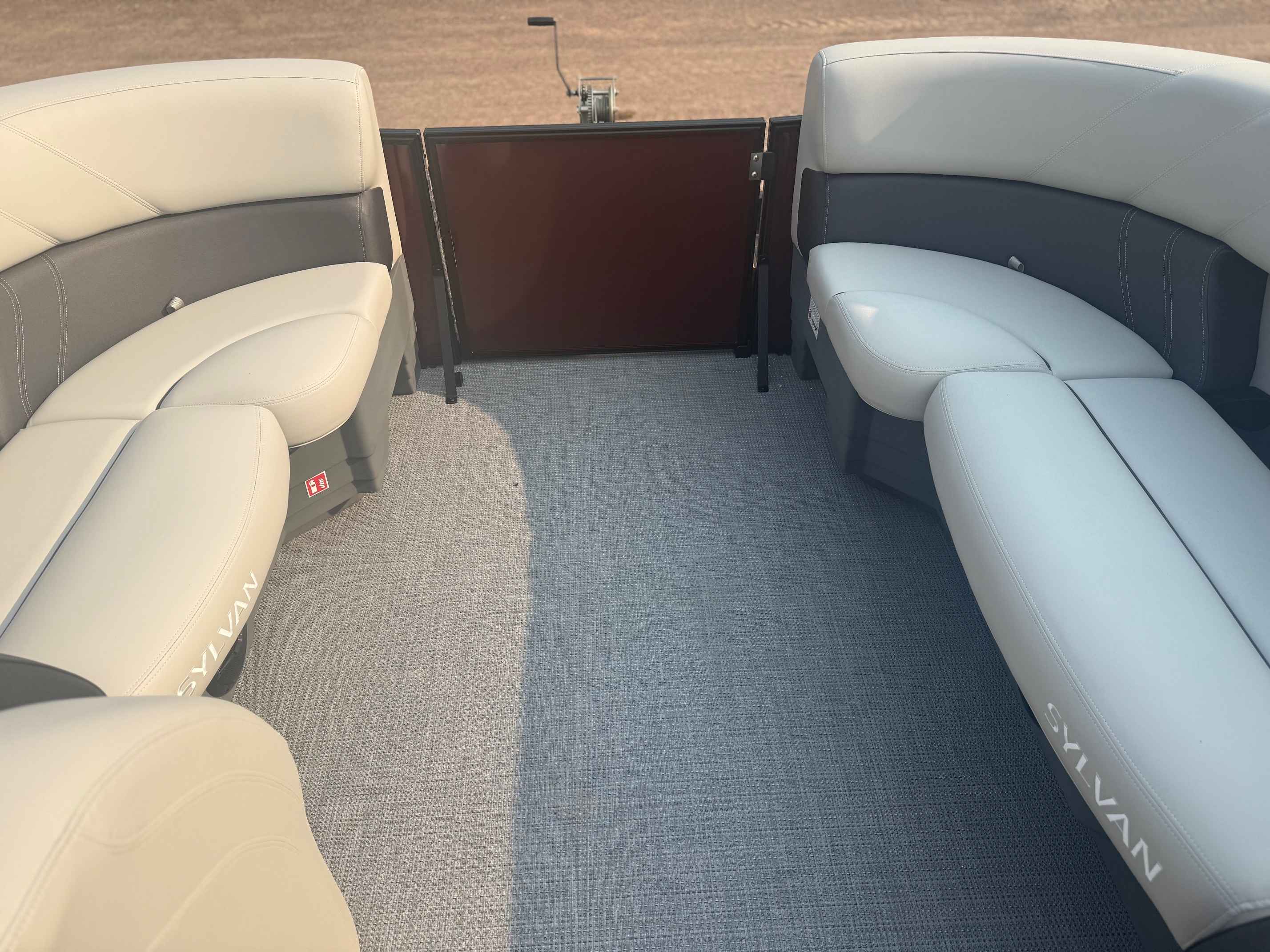 boat-carouselImage-image