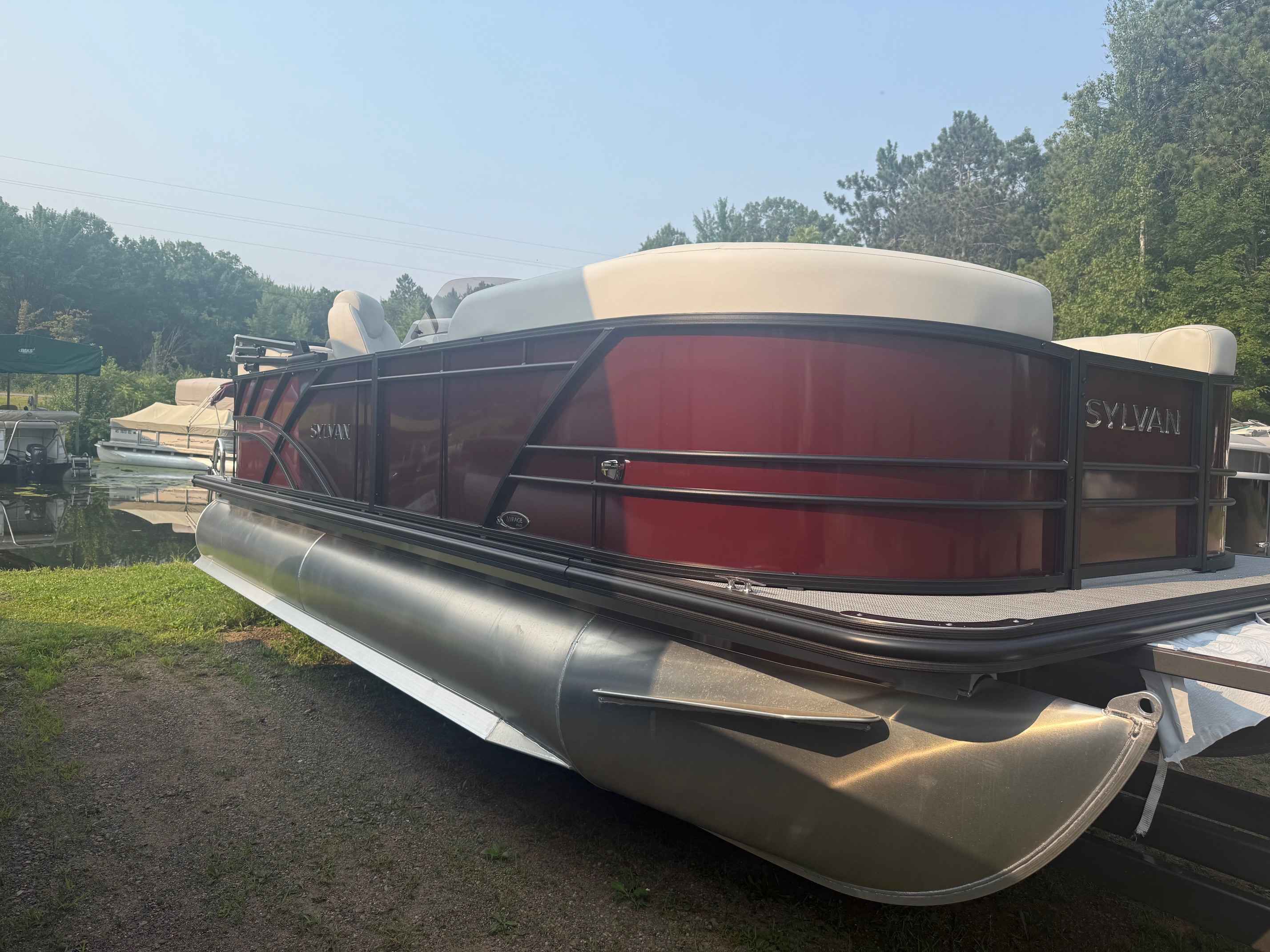 boat-carouselImage-image