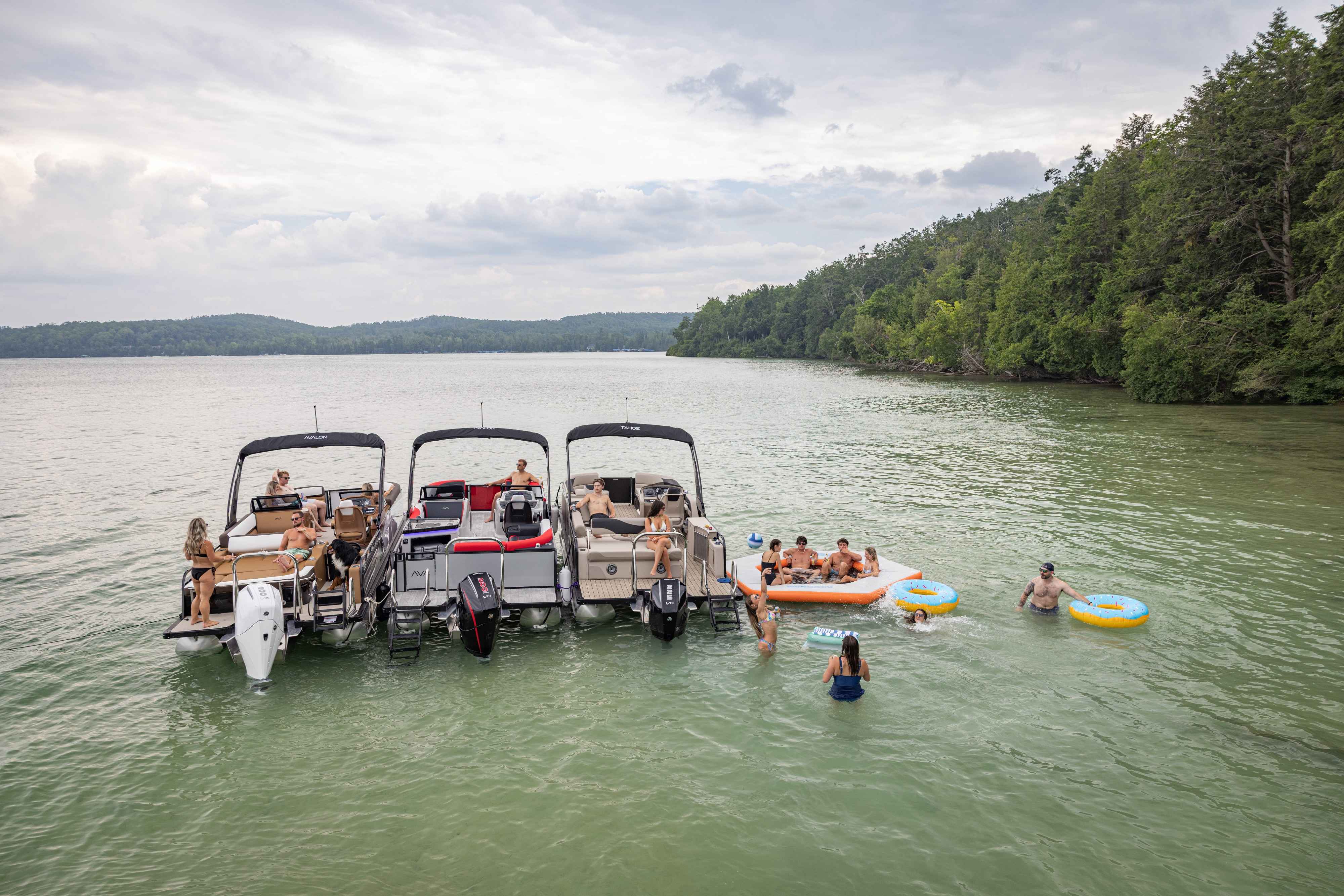 boat-carouselImage-image