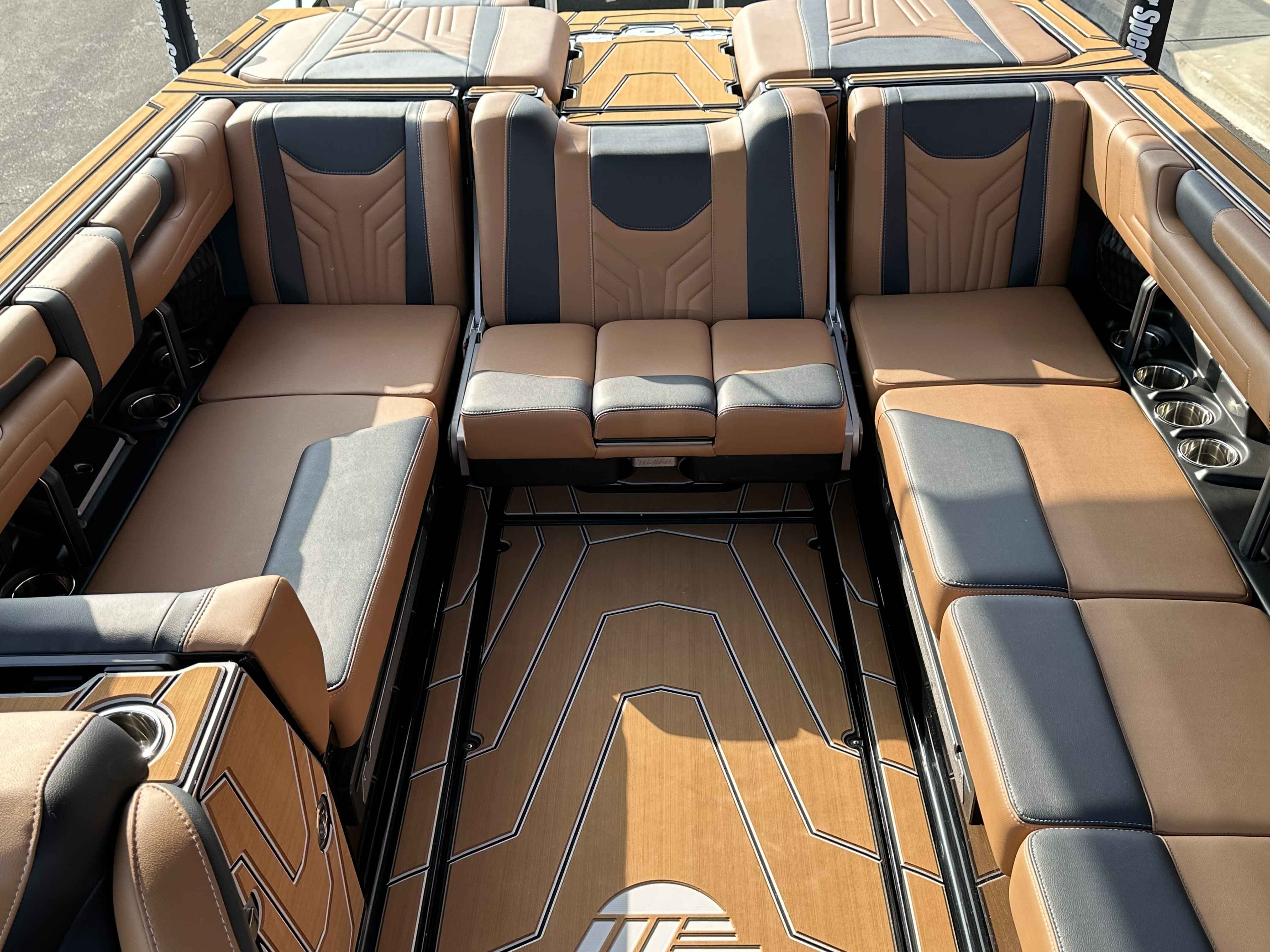 2026 Malibu 25 LSV-9