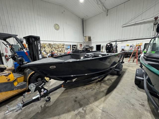 boat-carouselImage-image