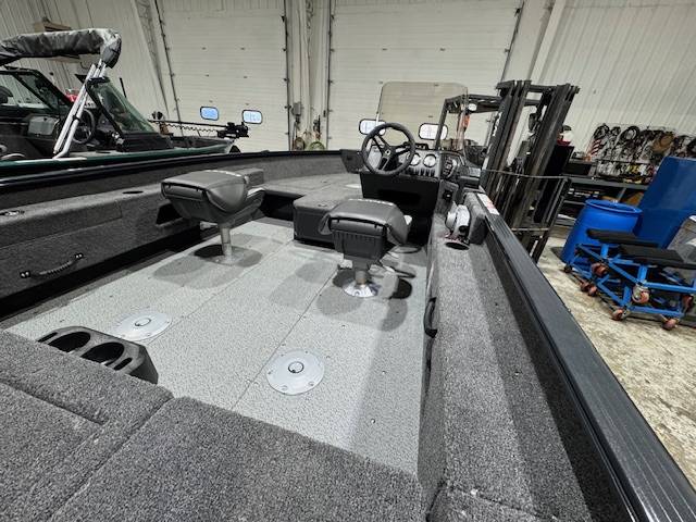 boat-carouselImage-image