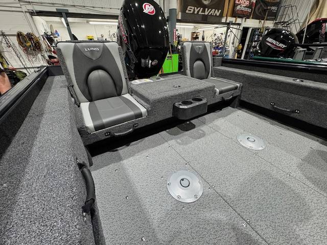 boat-carouselImage-image