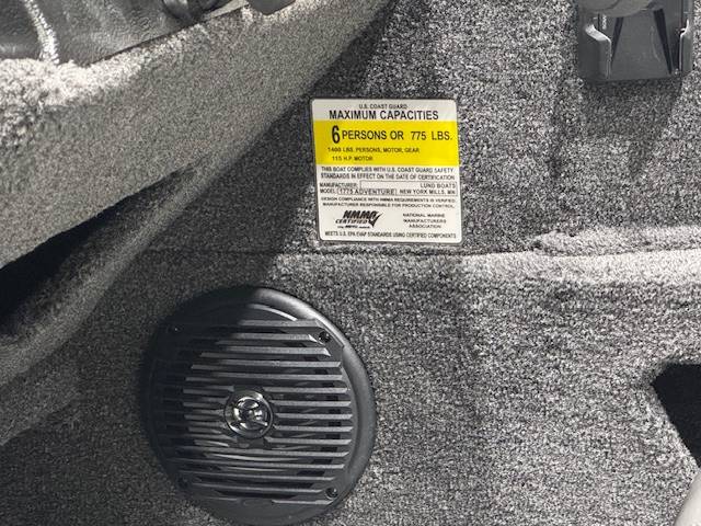 boat-carouselImage-image