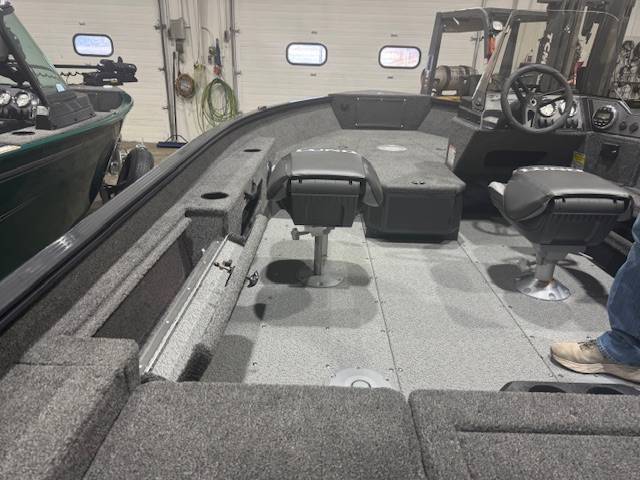 boat-carouselImage-image