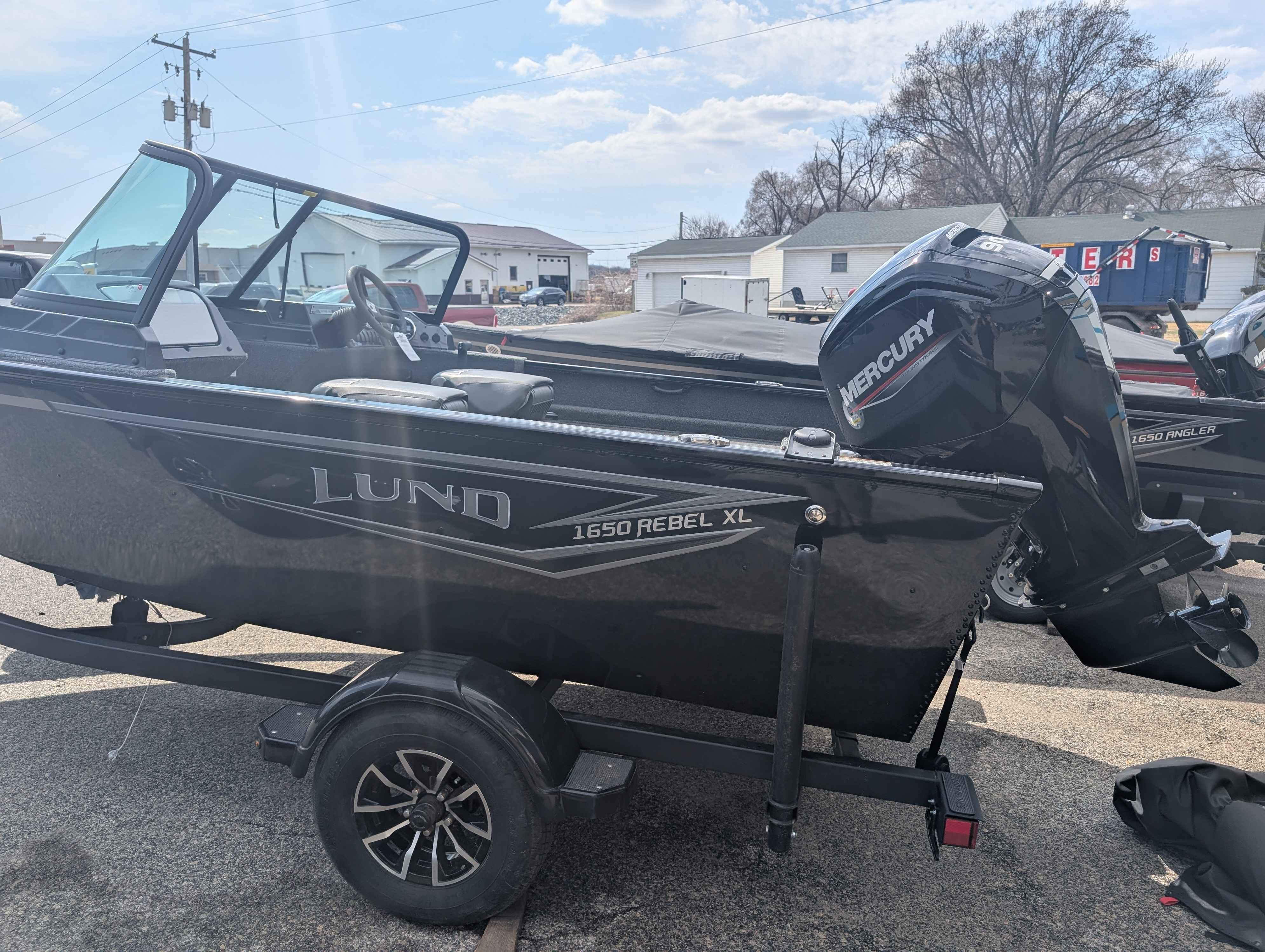 boat-carouselImage-image