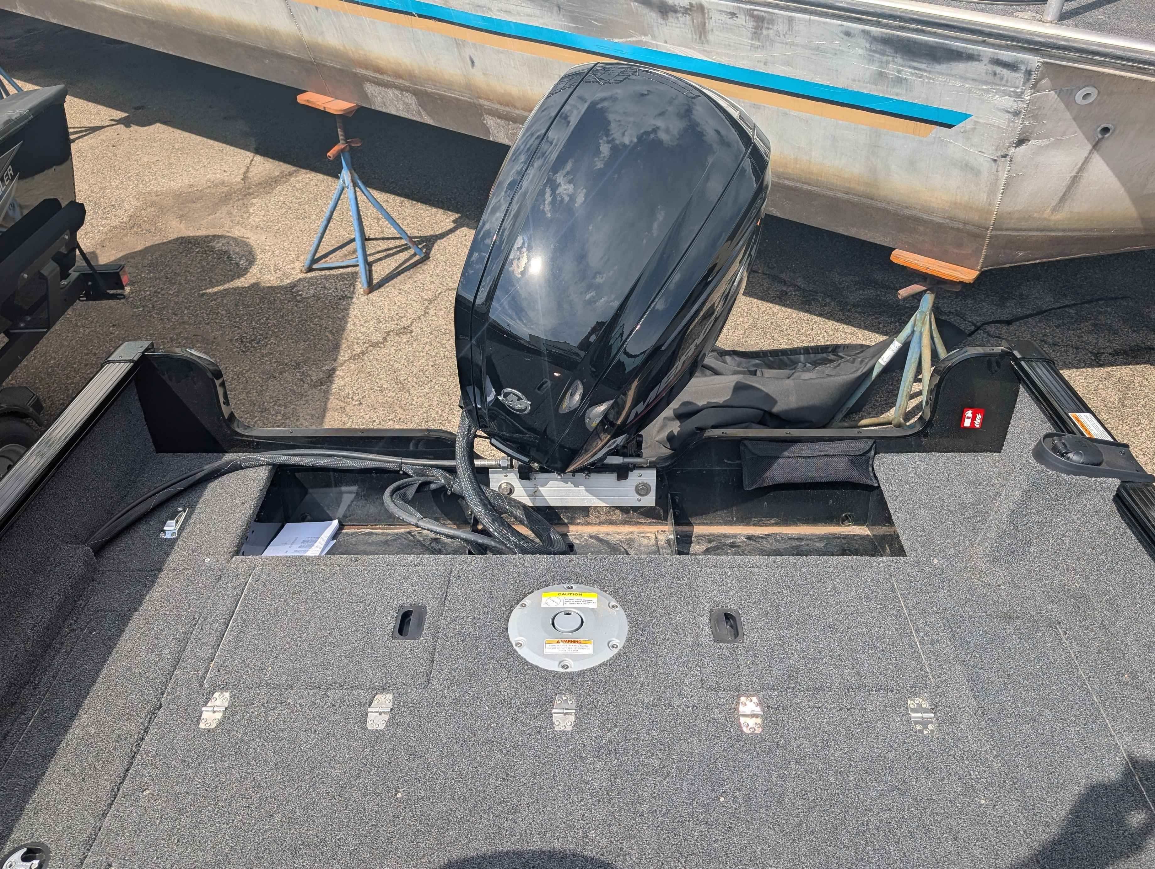 boat-carouselImage-image