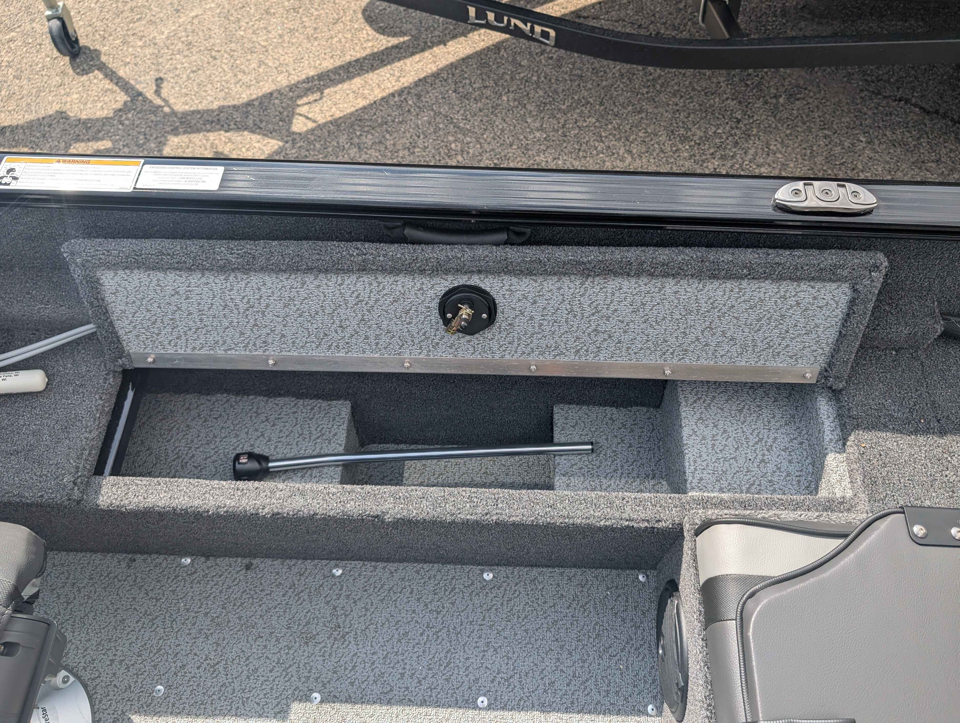 boat-carouselImage-image