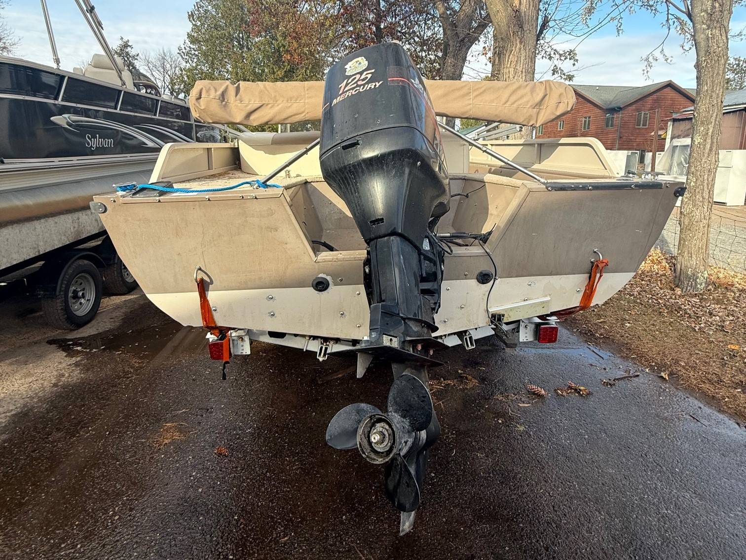 boat-carouselImage-image