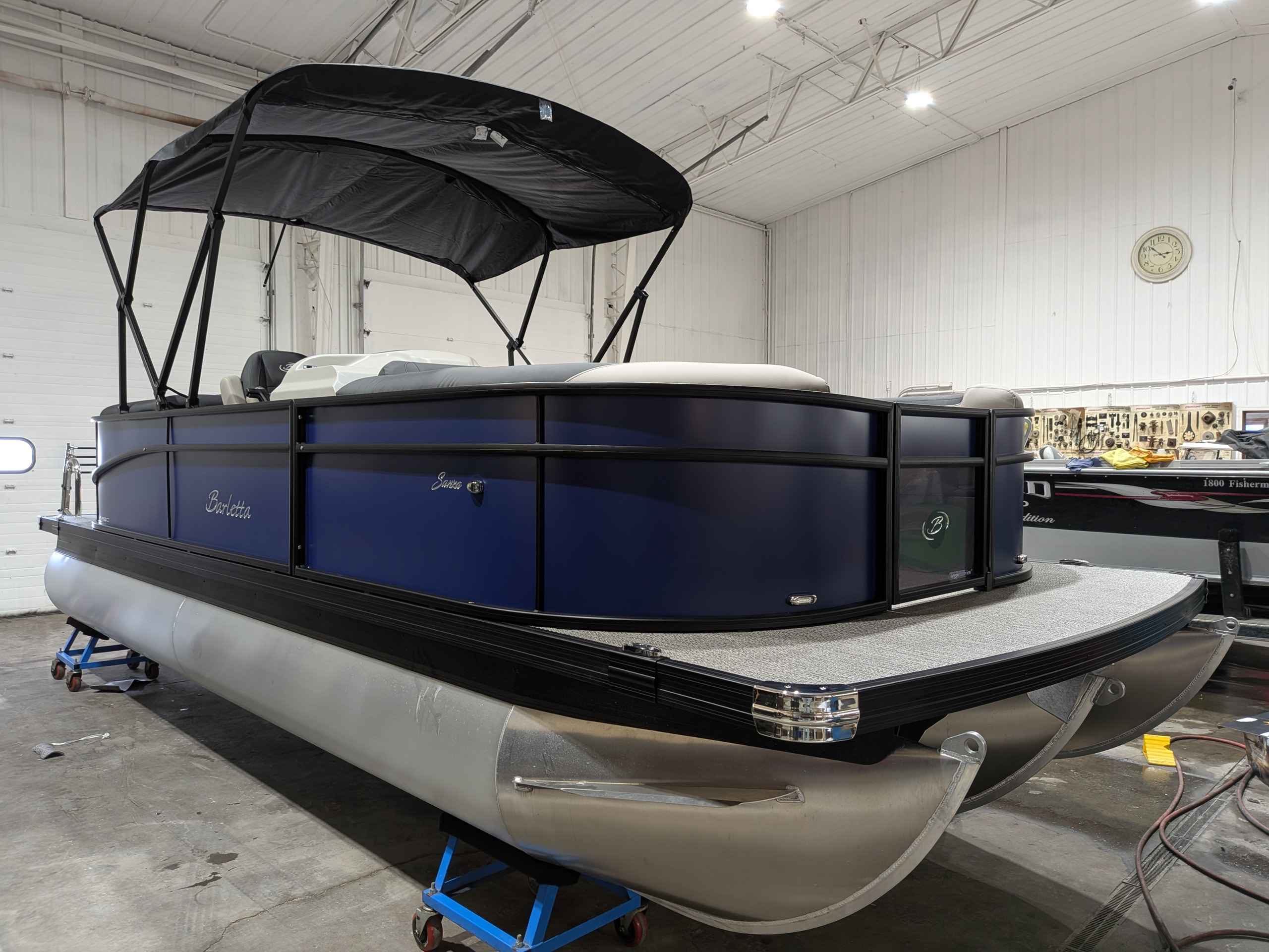 boat-carouselImage-image