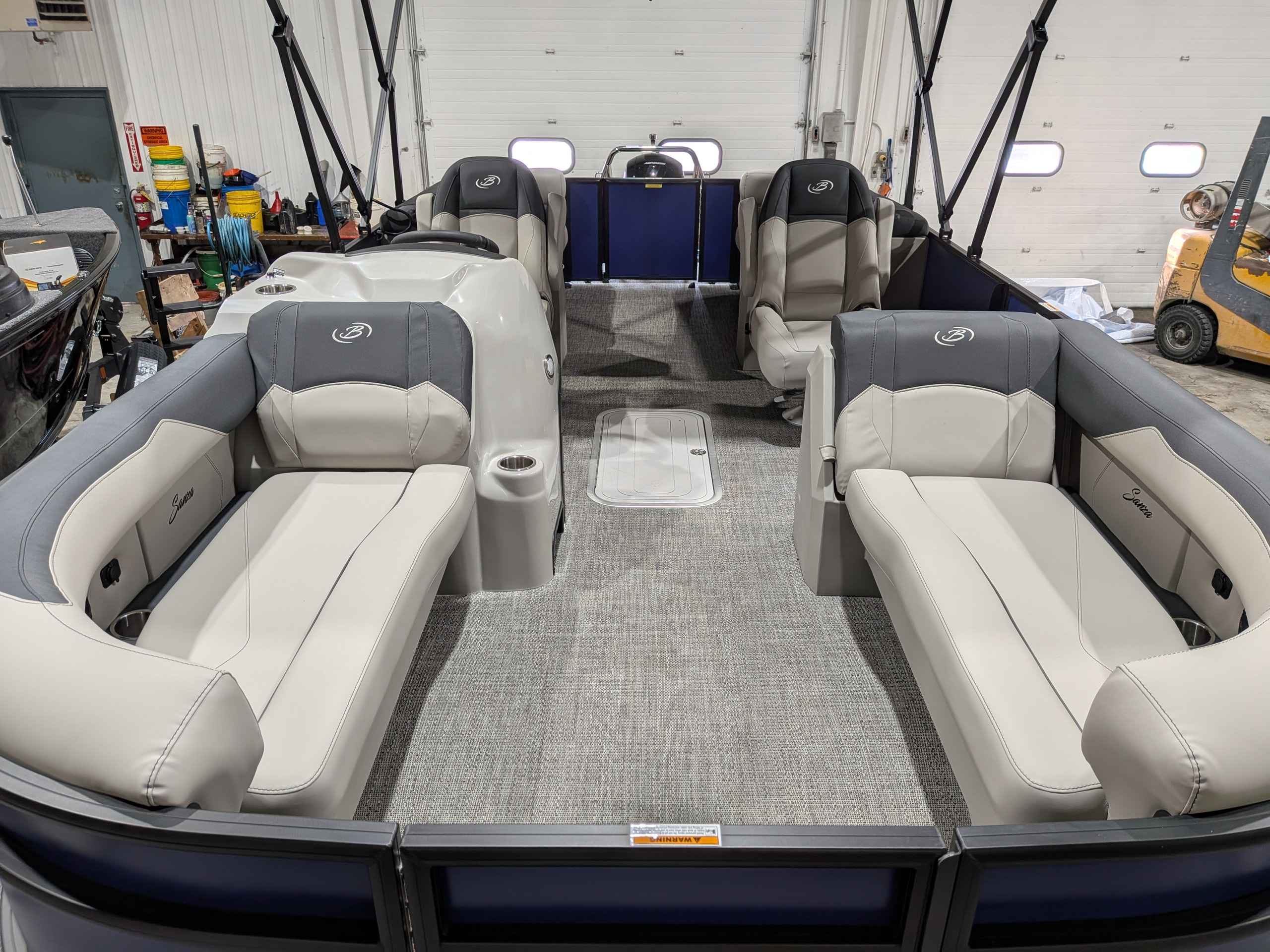 boat-carouselImage-image