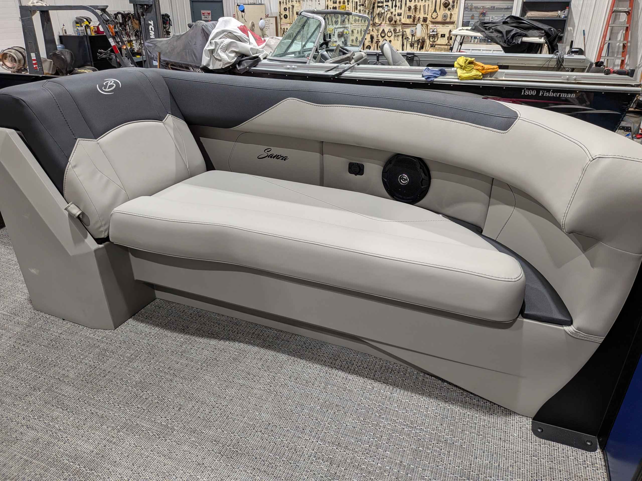 boat-carouselImage-image