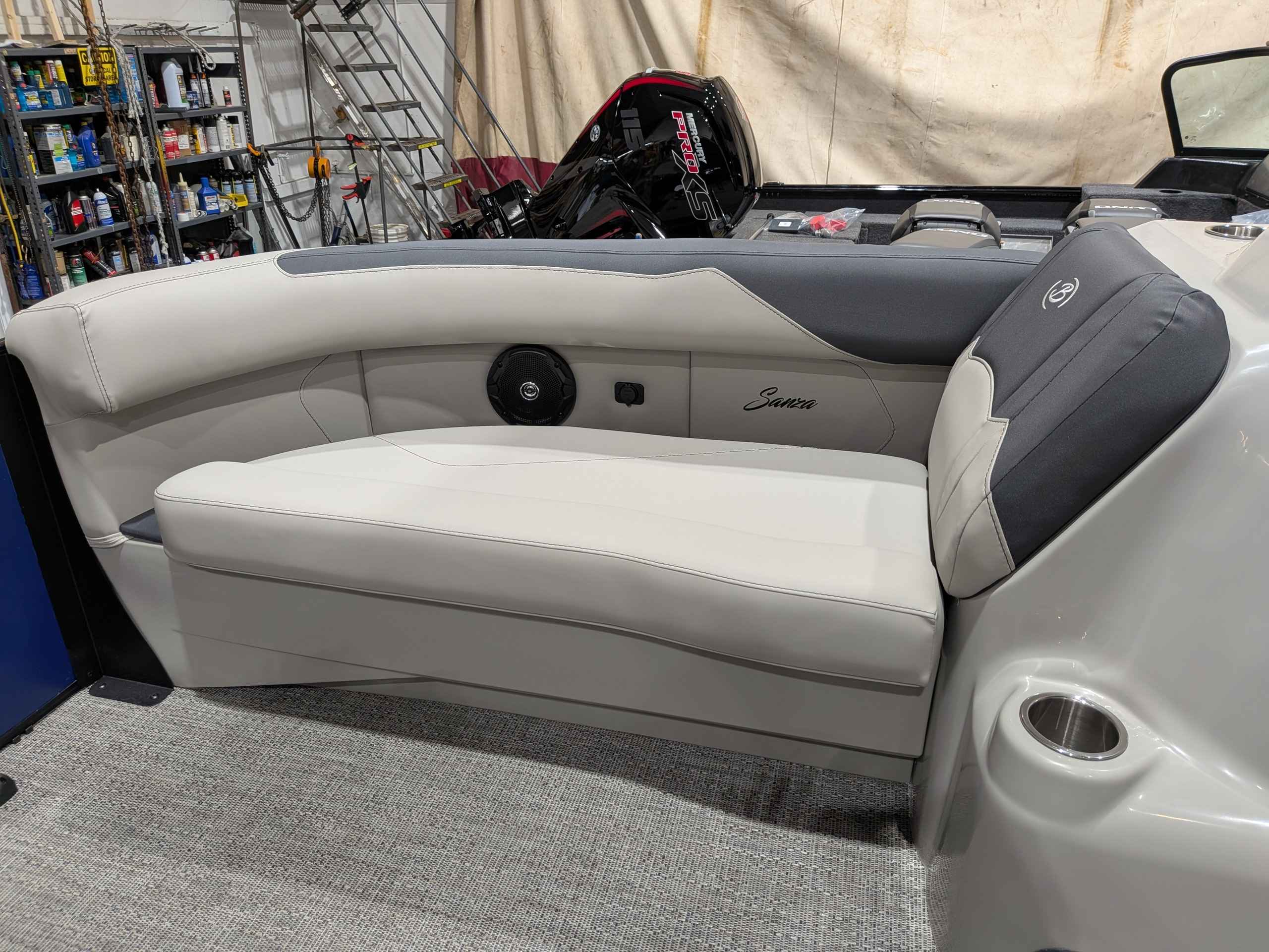 boat-carouselImage-image