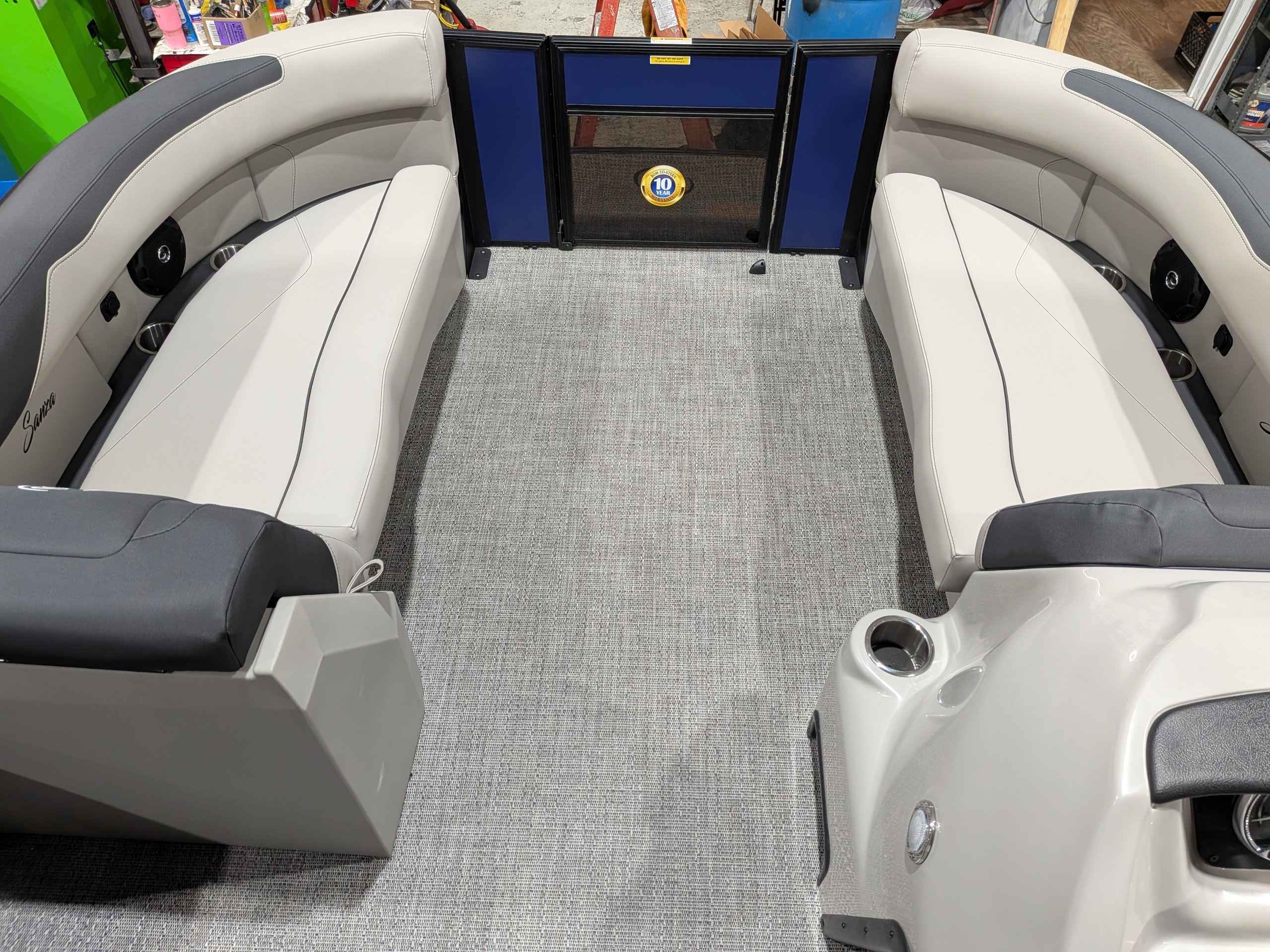 boat-carouselImage-image