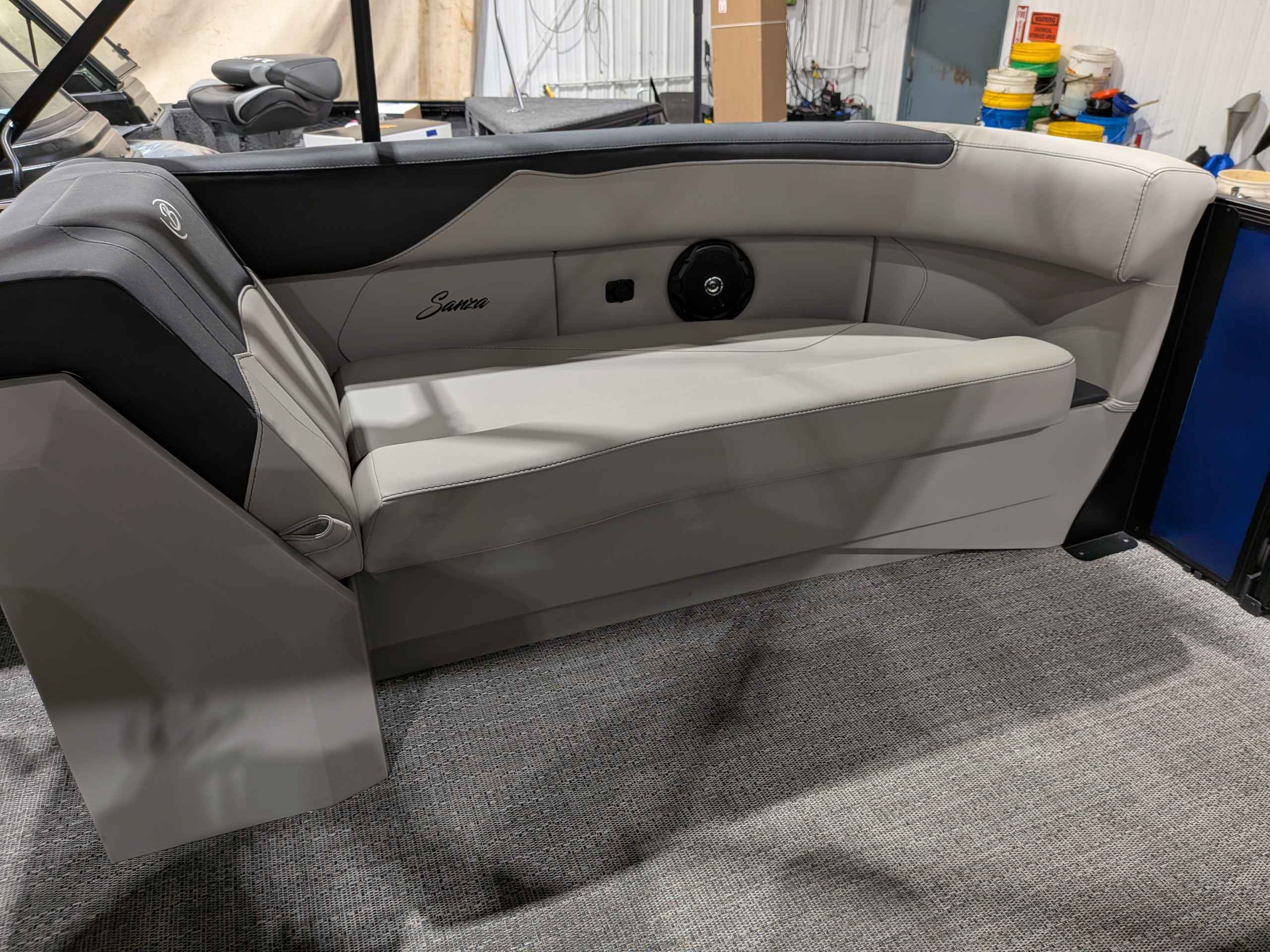 boat-carouselImage-image