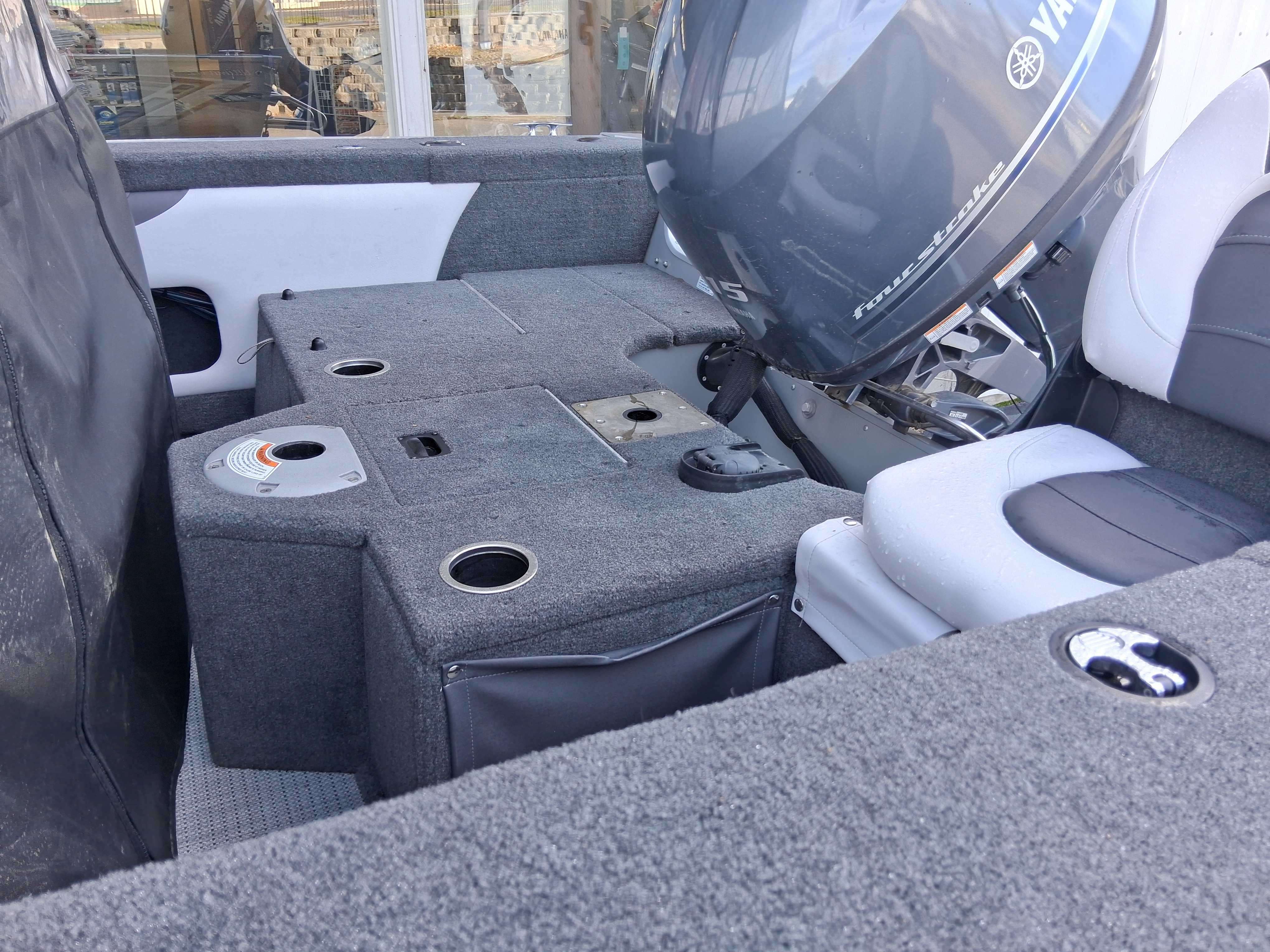  Smoker craft 2023 Smokercraft Ultima 172-8