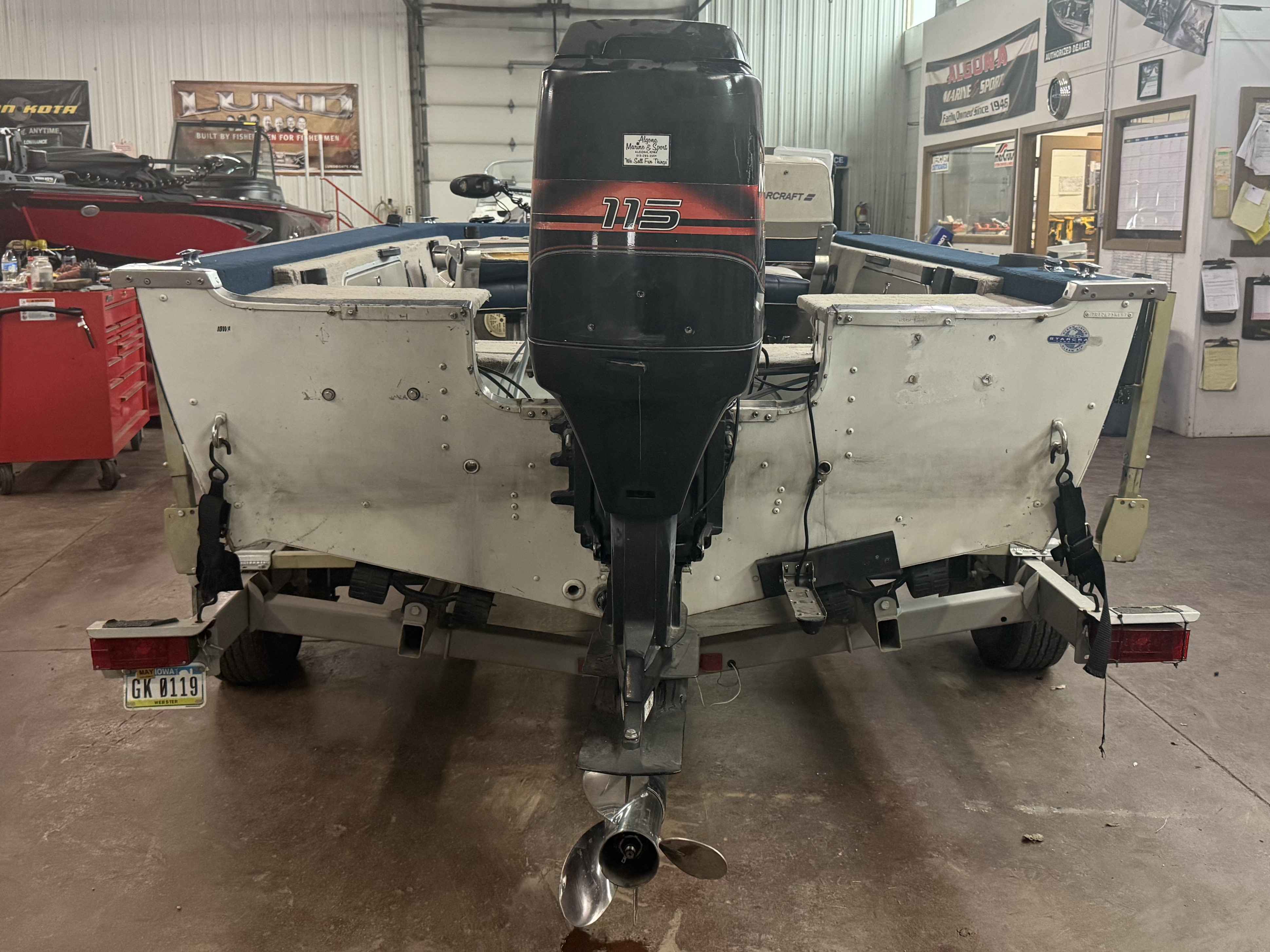 boat-carouselImage-image