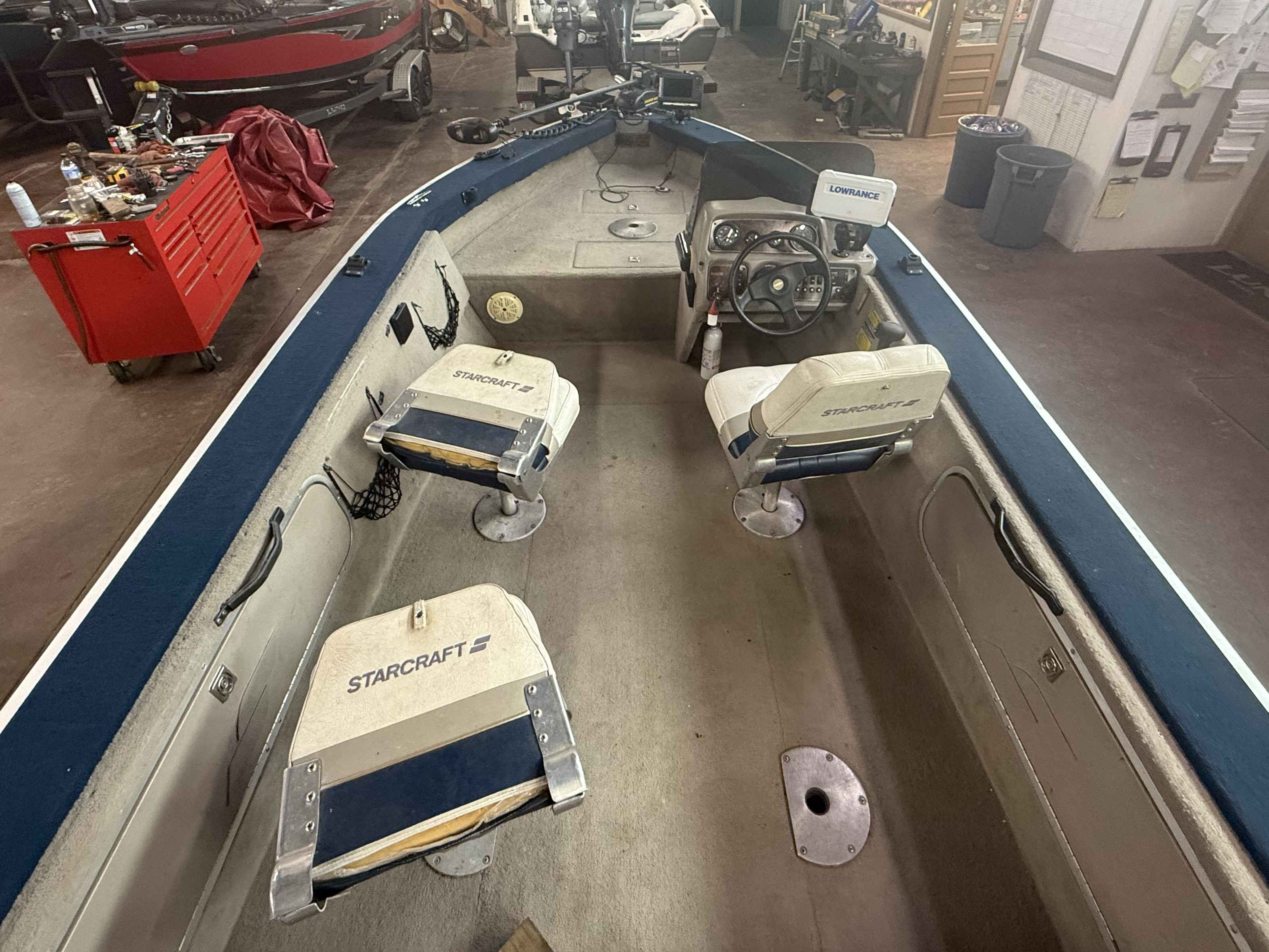 boat-carouselImage-image