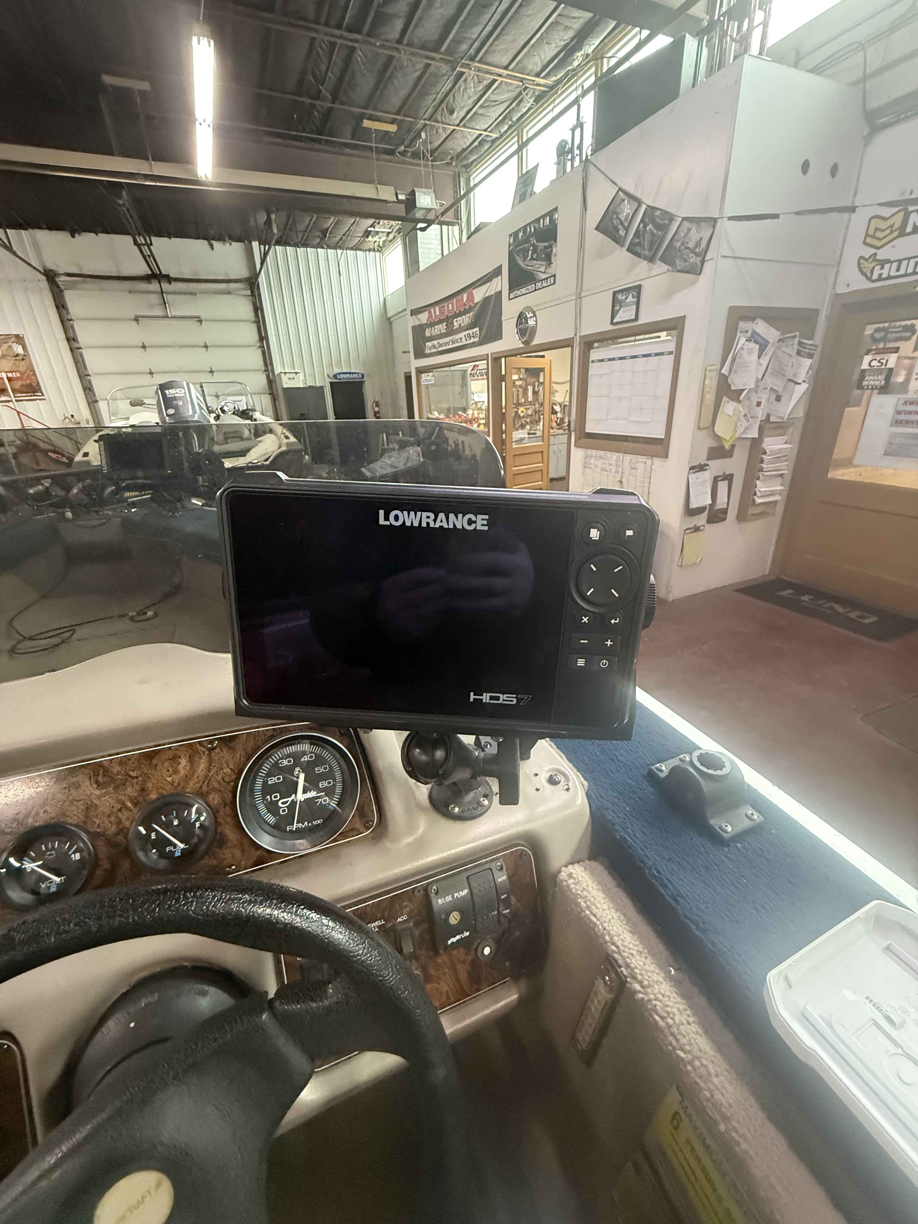 boat-carouselImage-image