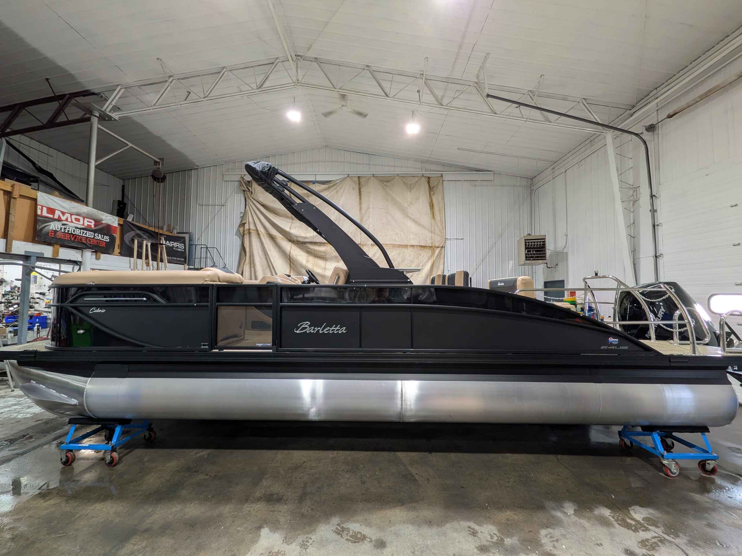 boat-carouselImage-image