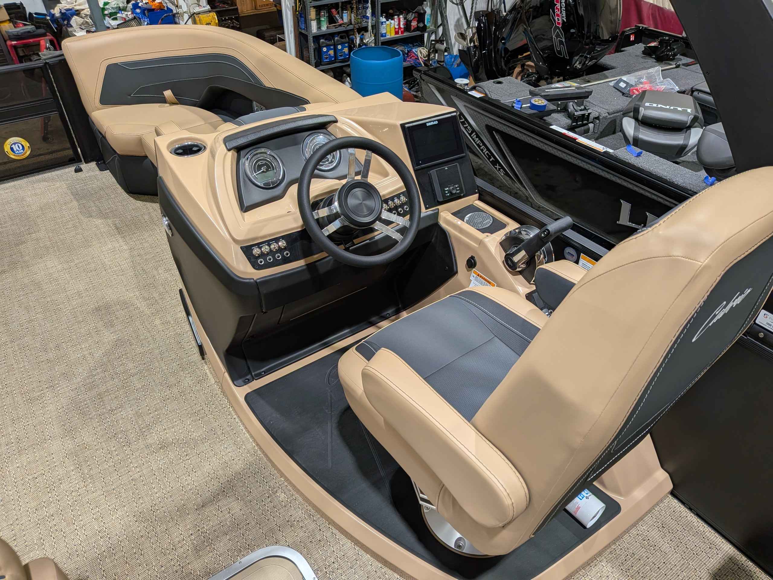 boat-carouselImage-image