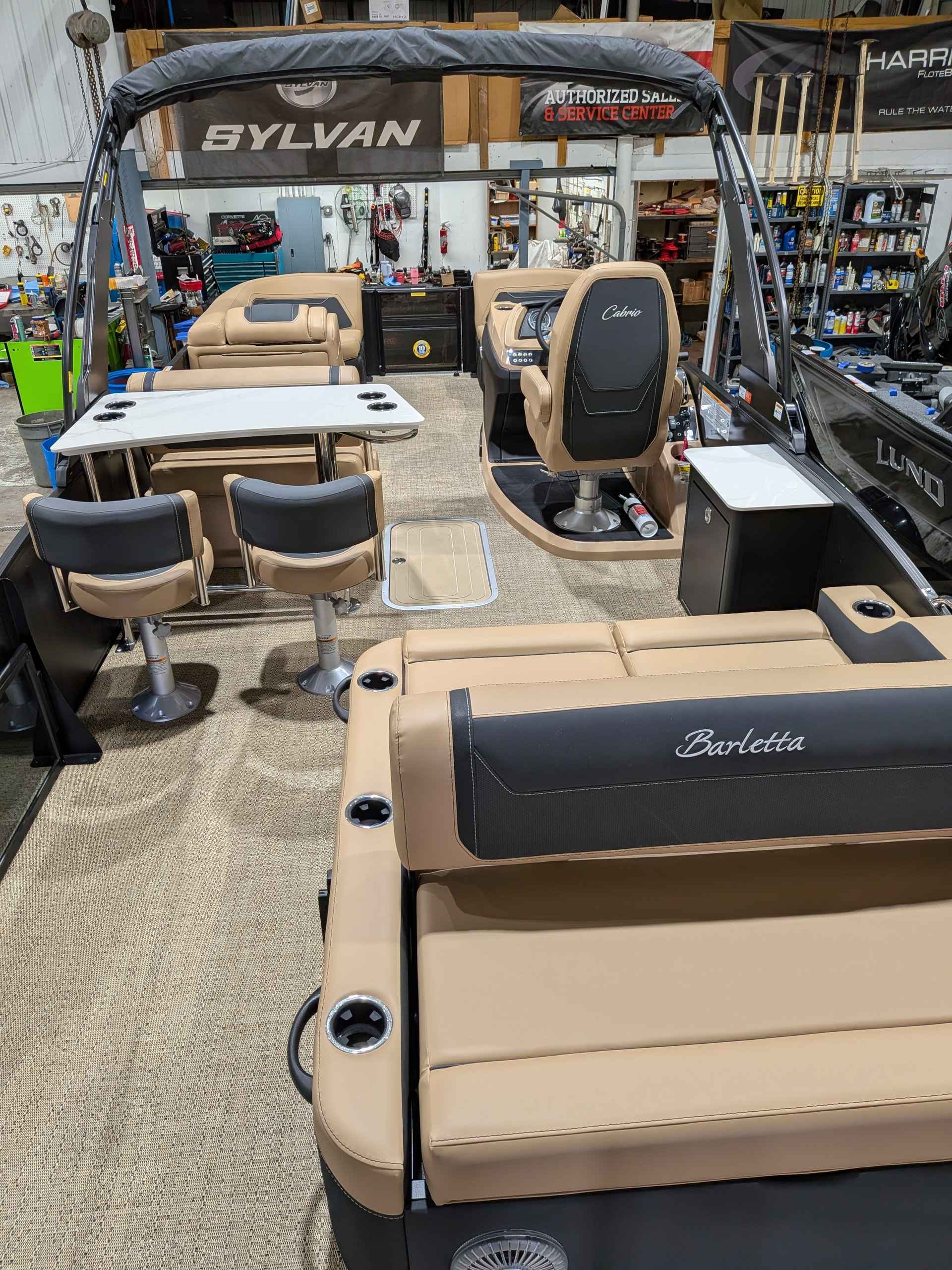 boat-carouselImage-image