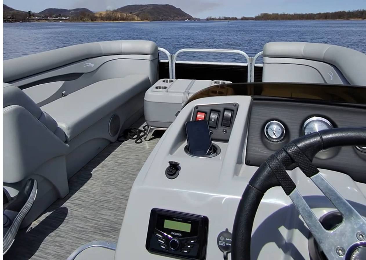 boat-carouselImage-image