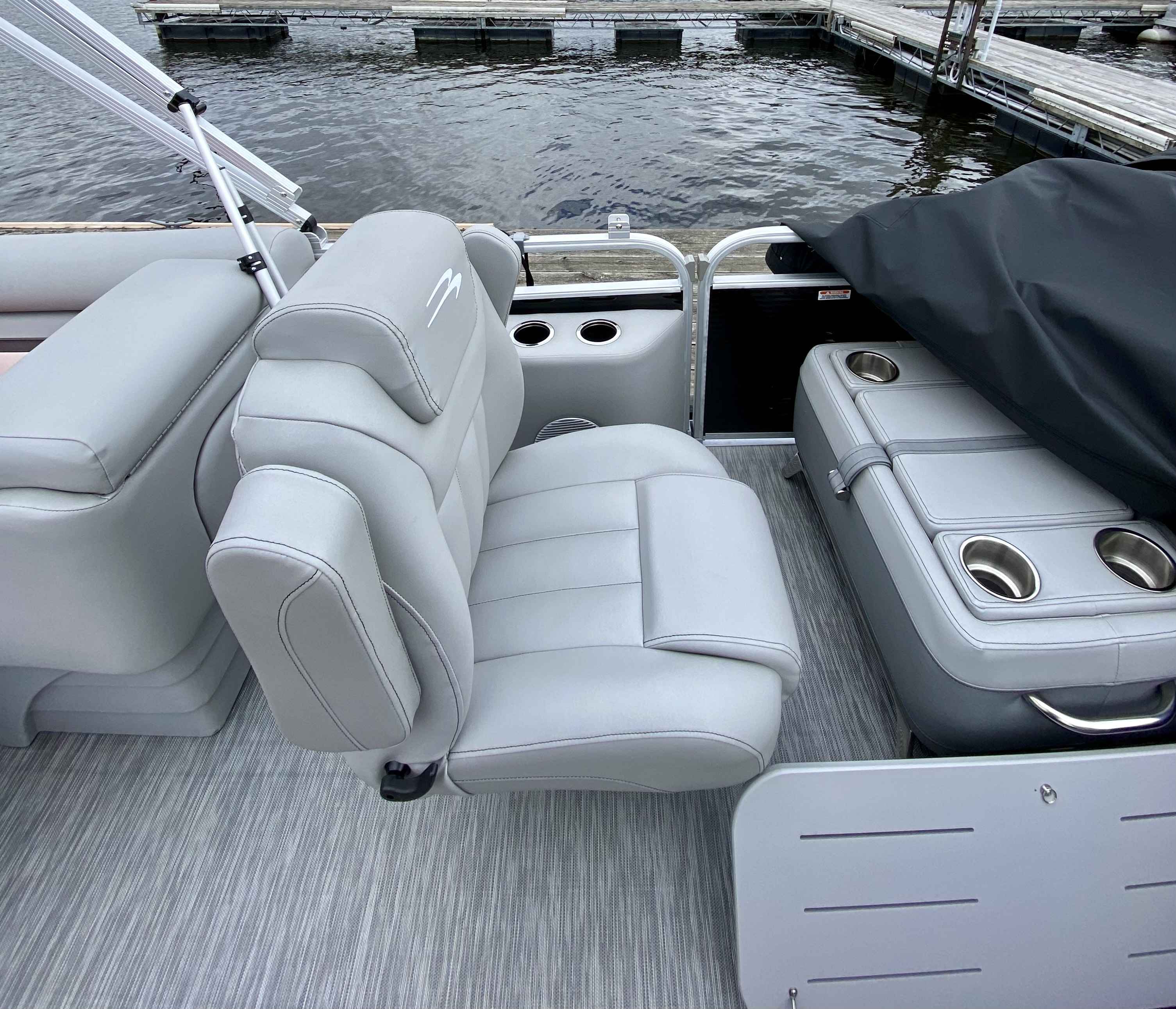 boat-carouselImage-image