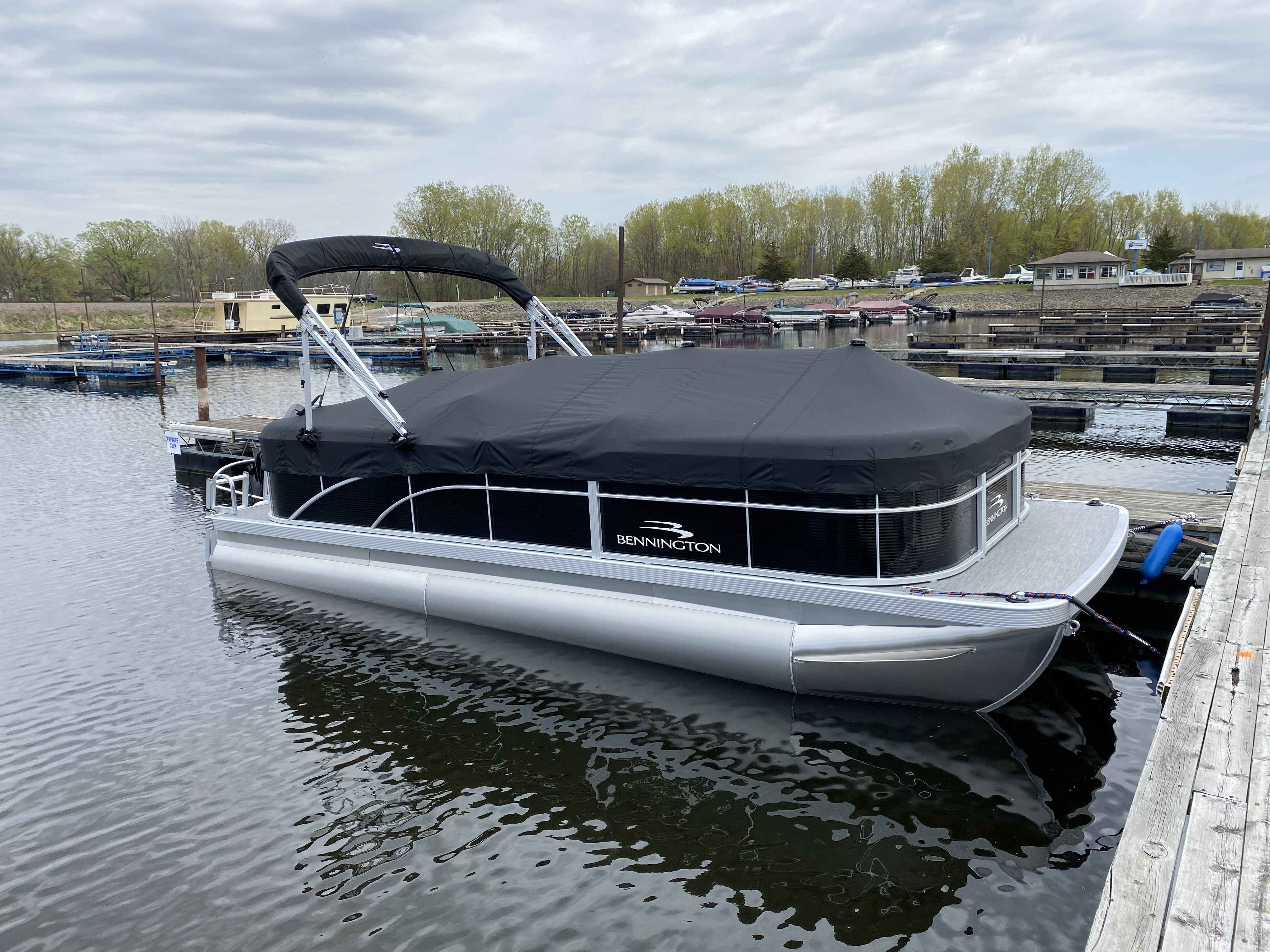 boat-carouselImage-image