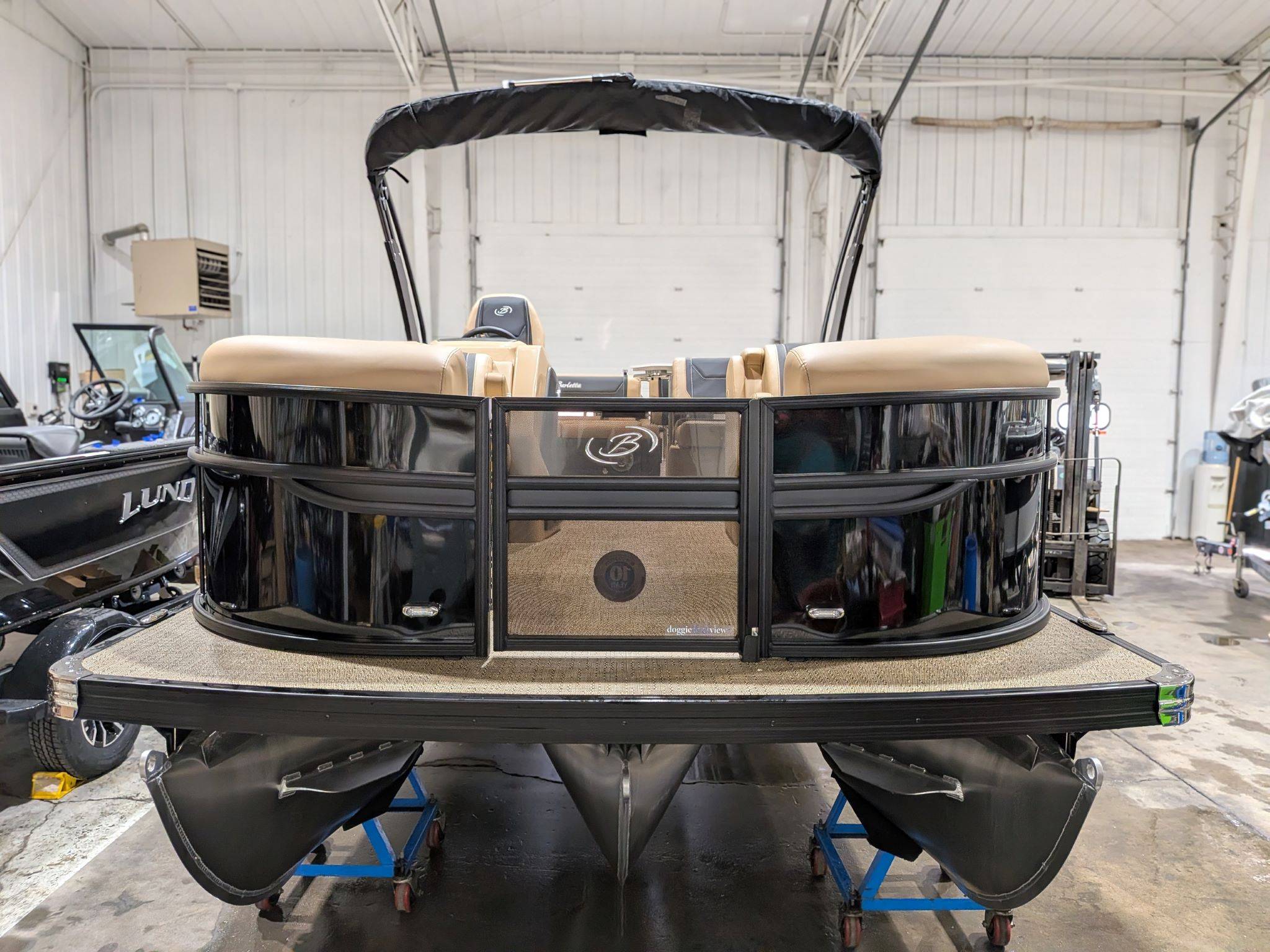 boat-carouselImage-image