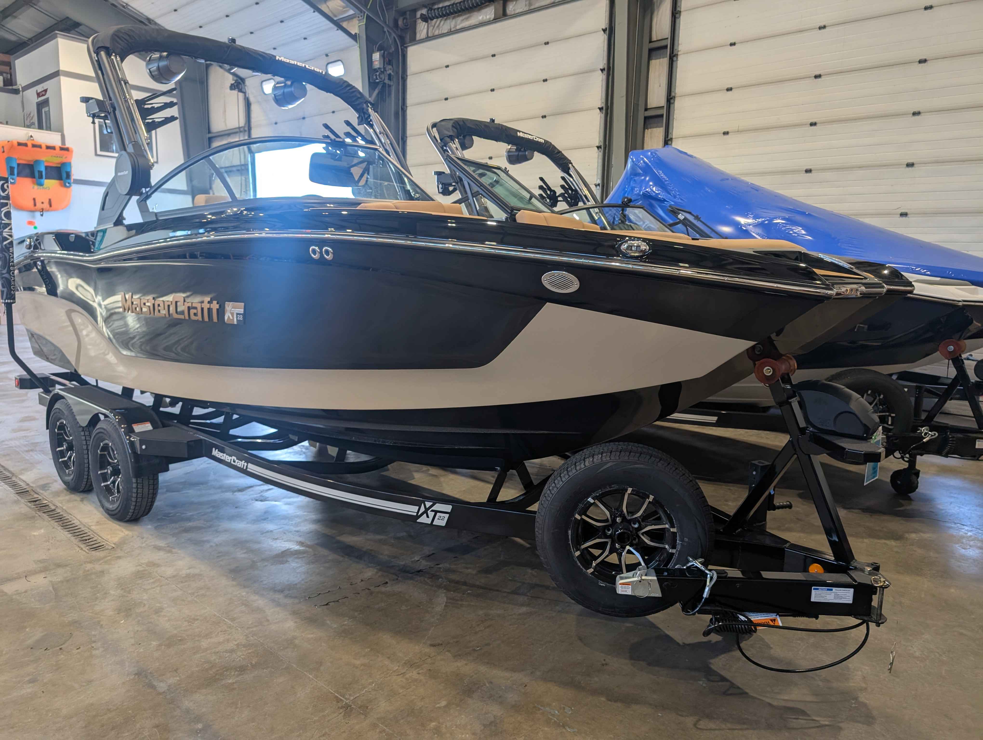 2026 Mastercraft XT220