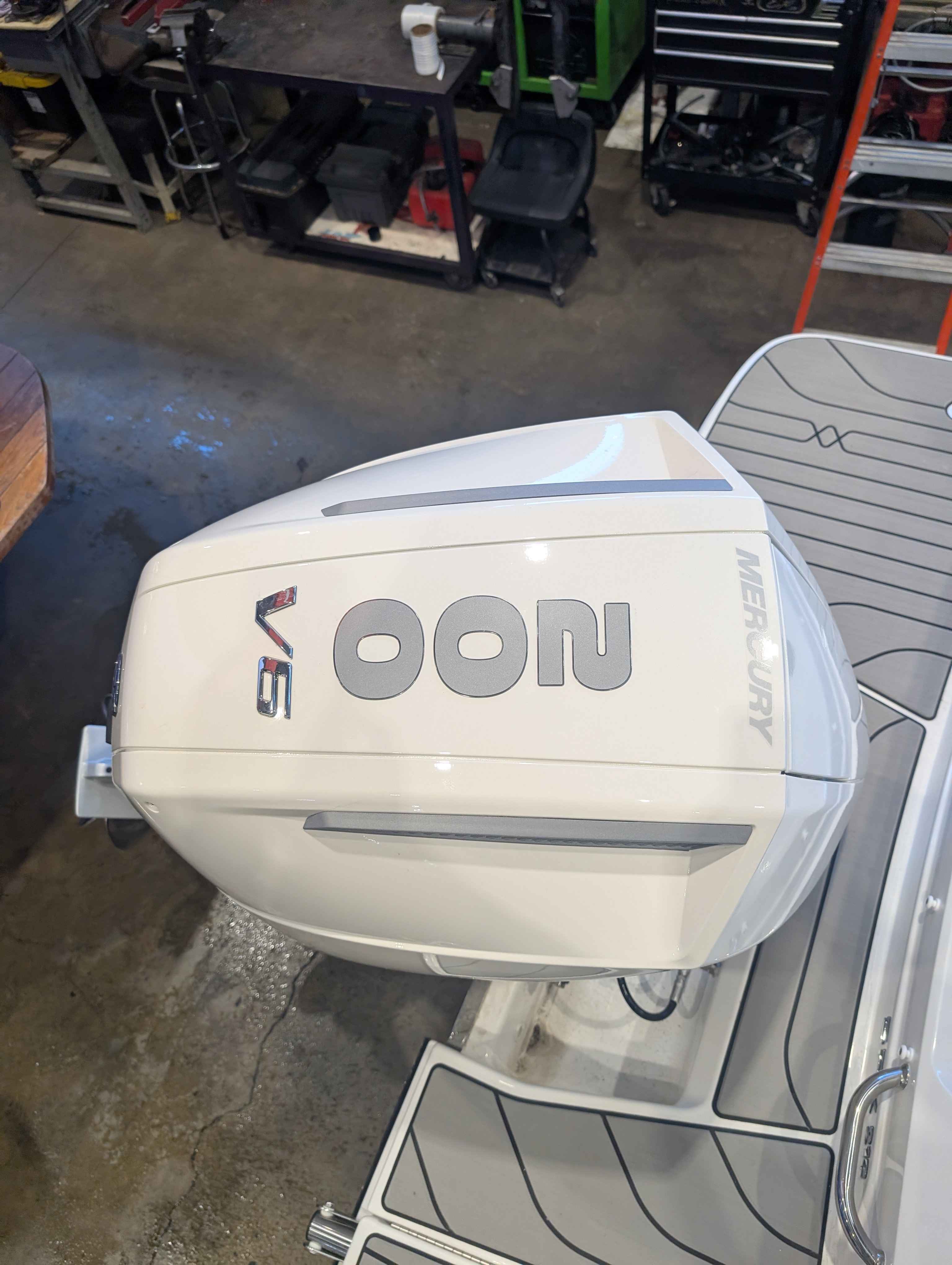 boat-carouselImage-image