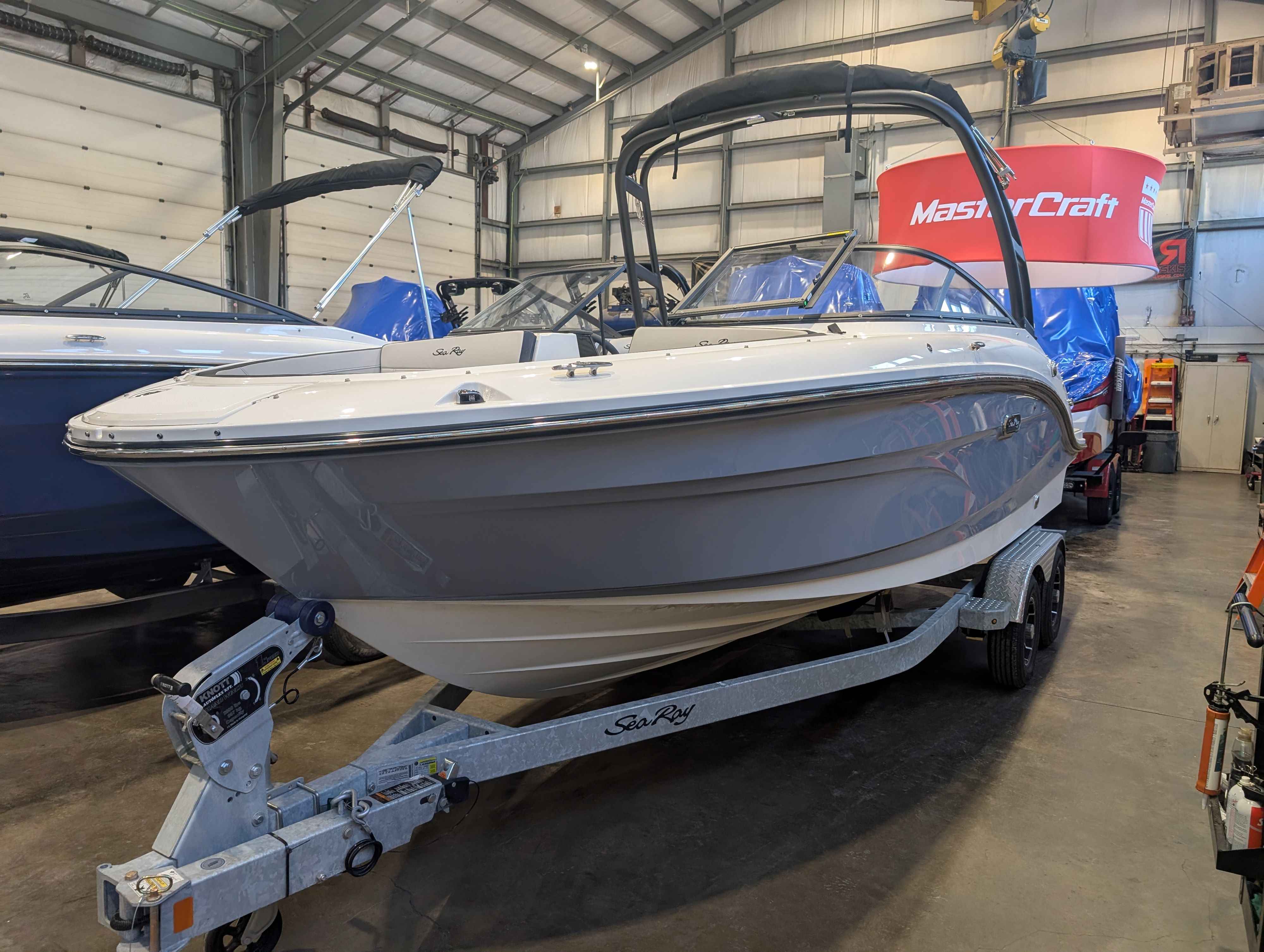 boat-carouselImage-image