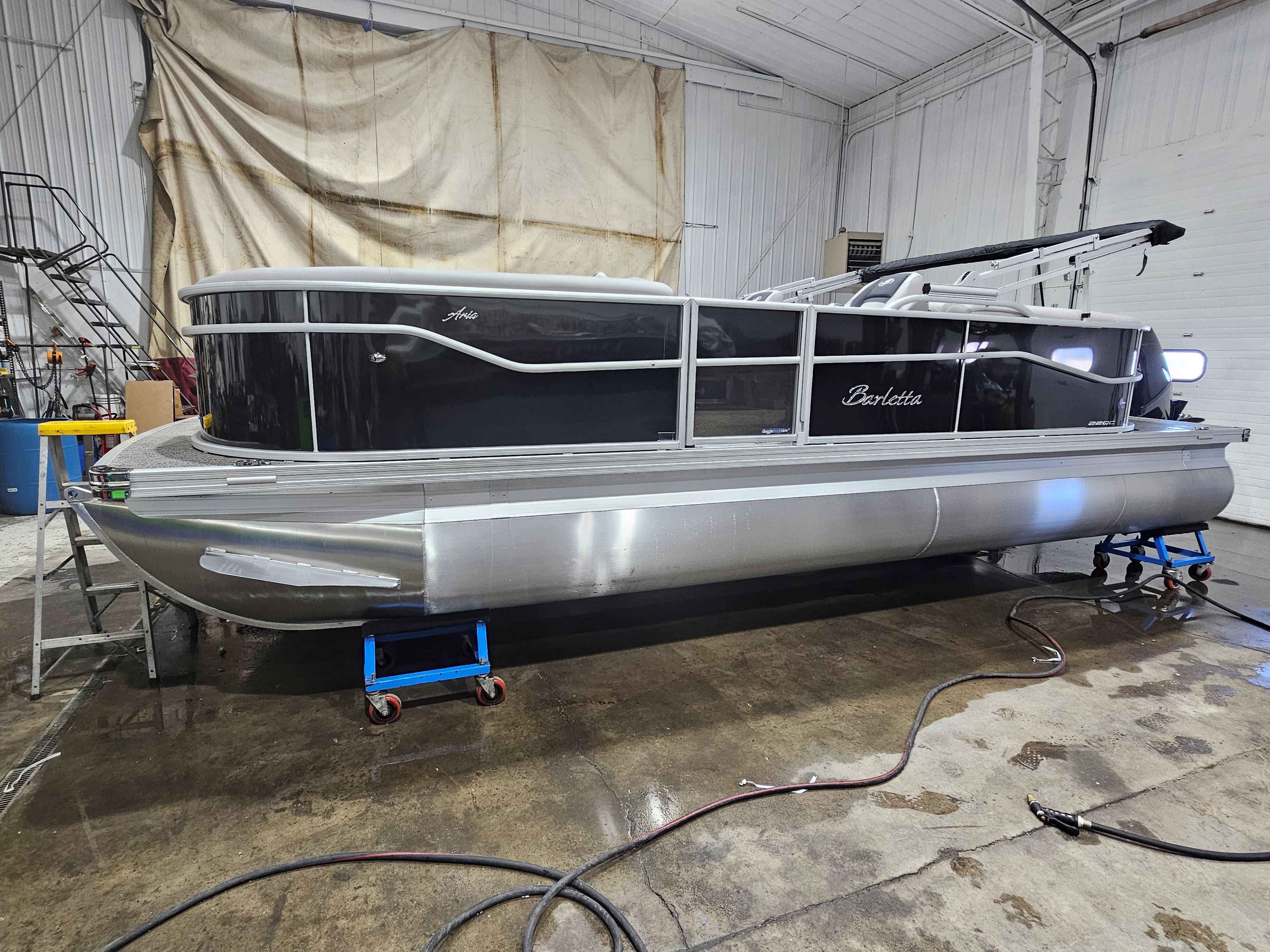 boat-carouselImage-image